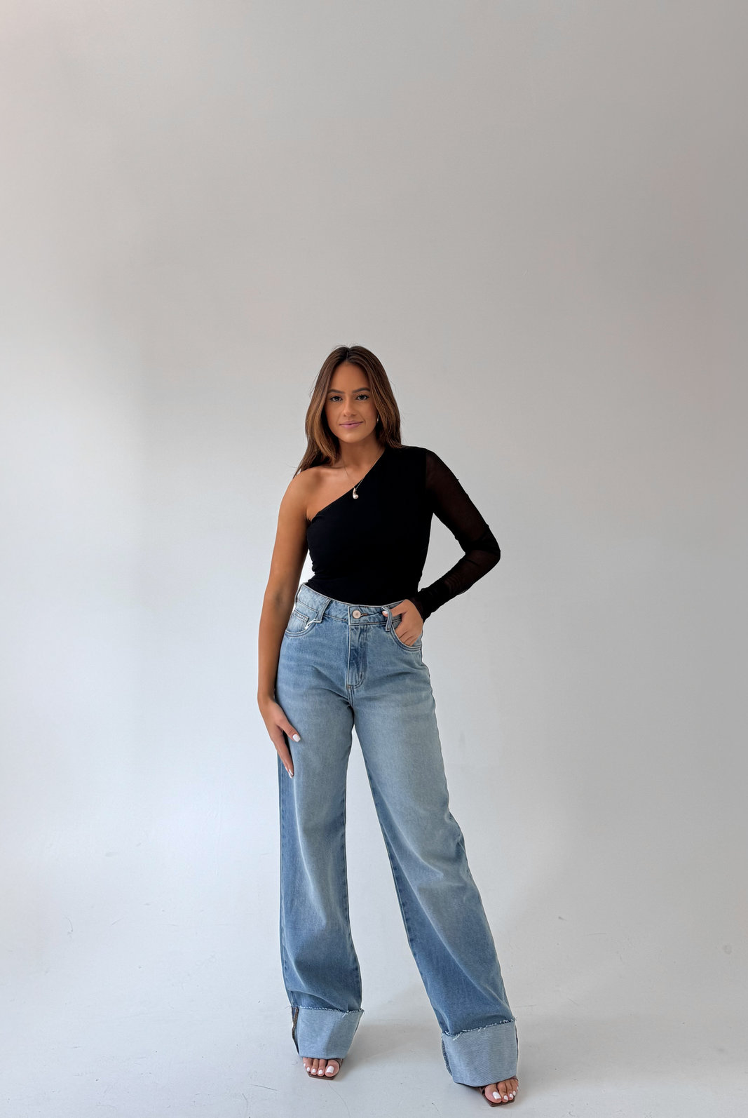BLUSA OMBRO ÚNICO THAIS MYFT BLUSA OMBRO ÚNICO THAIS MYFT