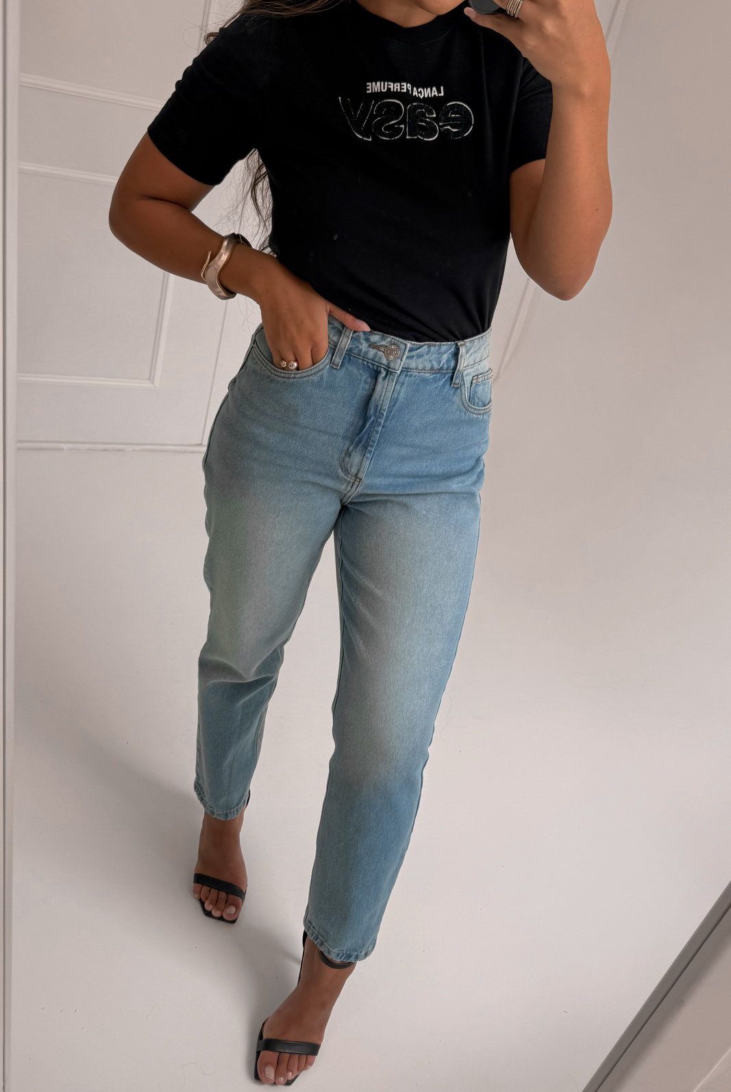 CALÇA JEANS MOM PATRICIA MY FAVORITE CALÇA JEANS MOM PATRICIA MY FAVORITE