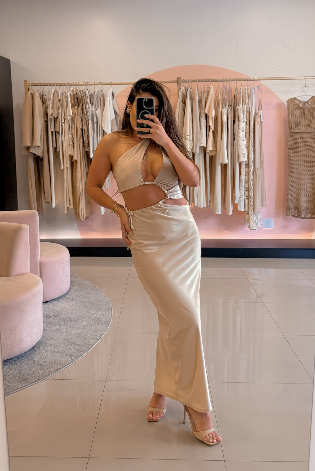 VESTIDO OMBRO UNICO LÚCIA MYFT VESTIDO OMBRO UNICO LÚCIA MYFT