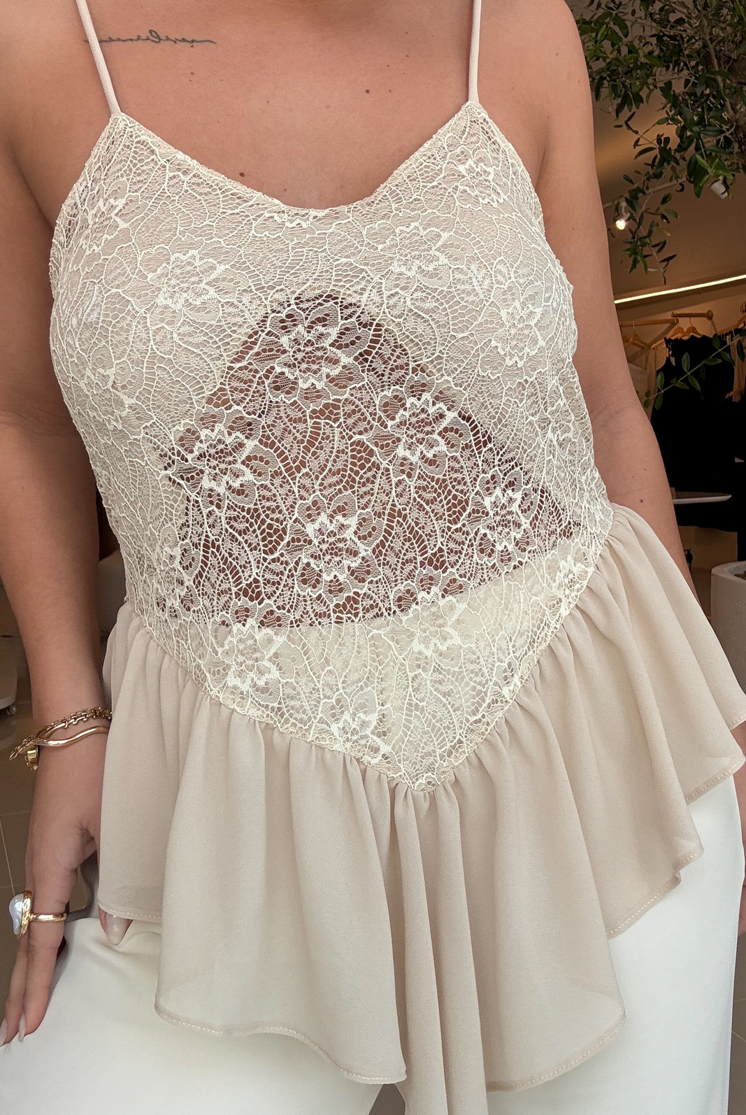 BLUSA ALÇA DE RENDA JULIE BLUSA ALÇA DE RENDA JULIE