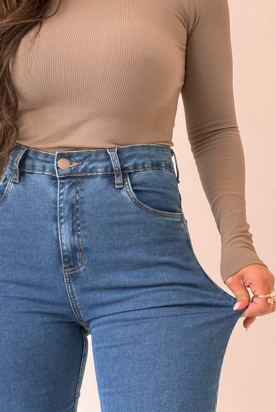 CALÇA JEANS SKINNY ULTRA POWER RENATA NIAH CALÇA JEANS SKINNY ULTRA POWER RENATA NIAH