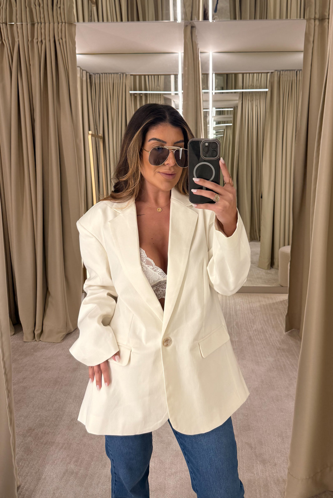BLAZER OVERSIZED CLAUDIA LANÇA PERFUME BLAZER OVERSIZED CLAUDIA LANÇA PERFUME