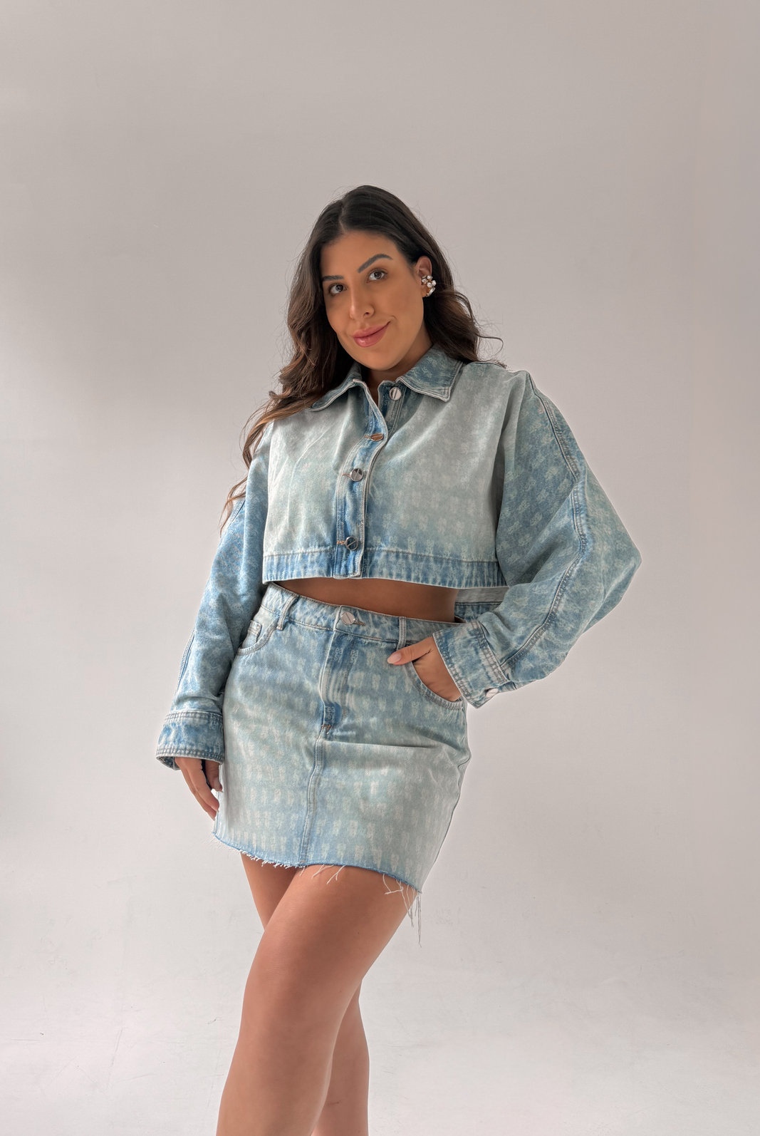 JAQUETA JEANS NATALIA LANÇA PERFUME JAQUETA JEANS NATALIA LANÇA PERFUME