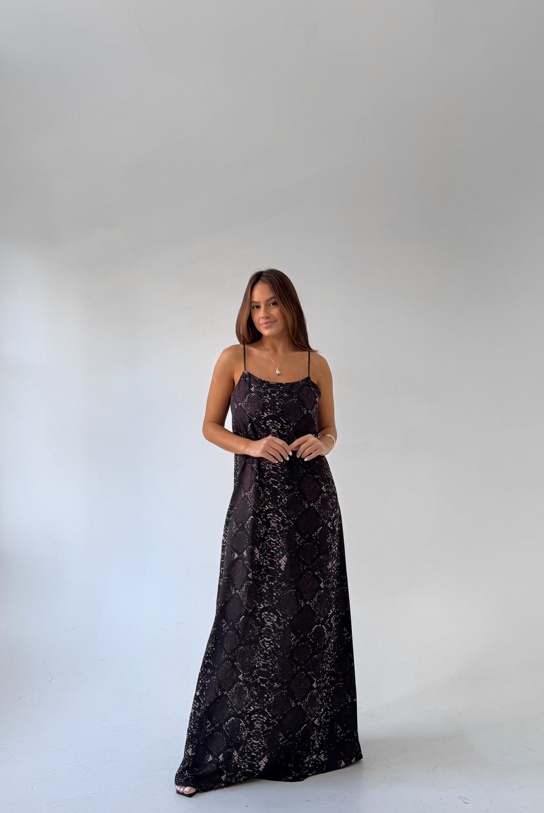 VESTIDO SUPER MIDI MARIA MYFT VESTIDO SUPER MIDI MARIA MYFT
