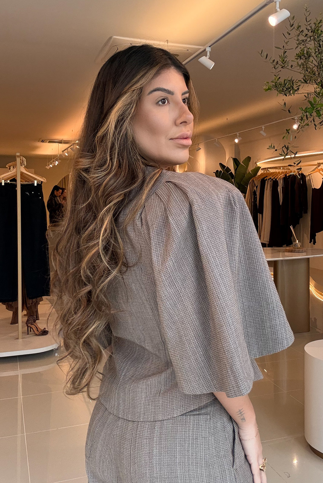 BLUSA CORTE ALFAIATARIA FLORA BO