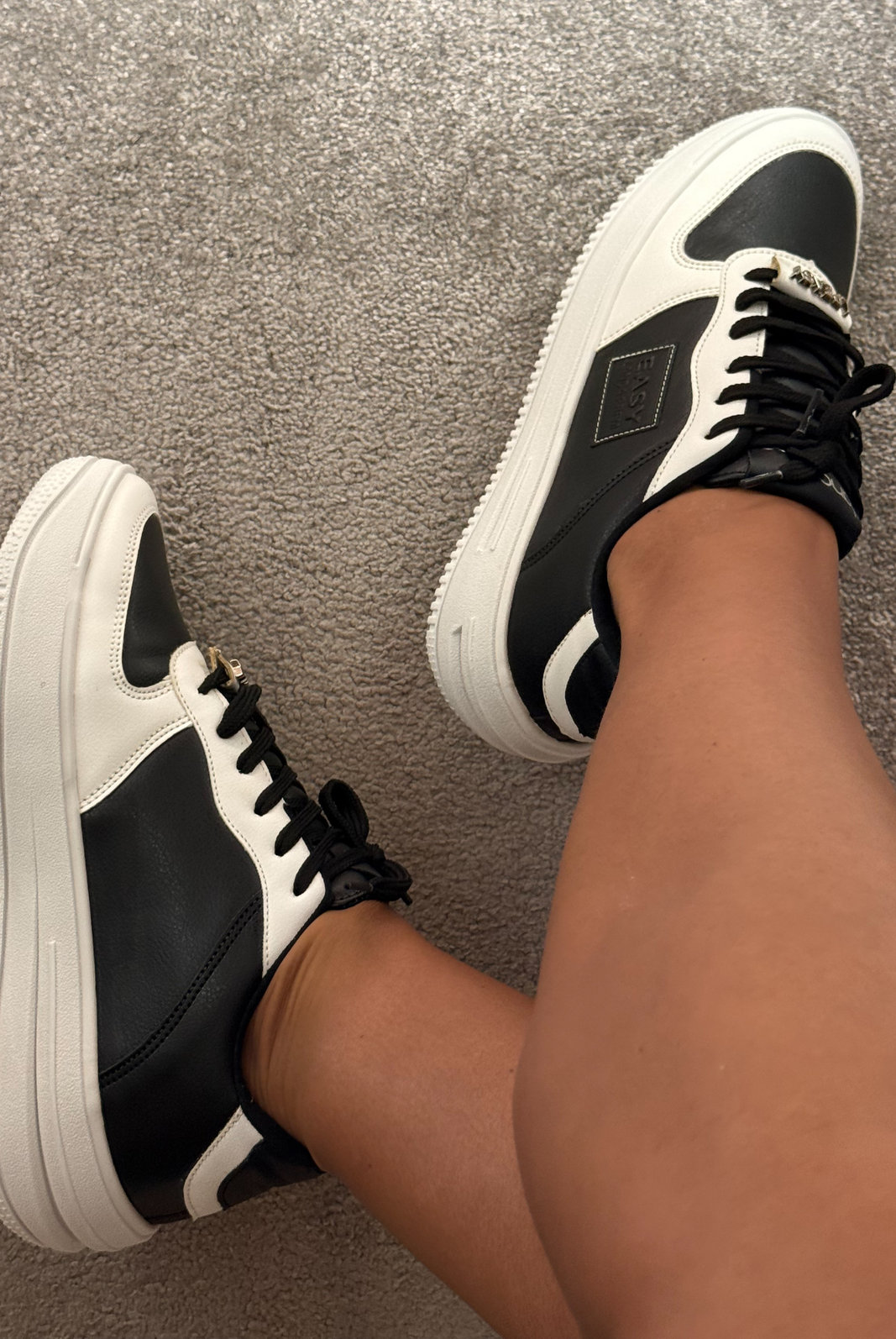 TENIS BIANCA LANÇA PERFUME TENIS BIANCA LANÇA PERFUME