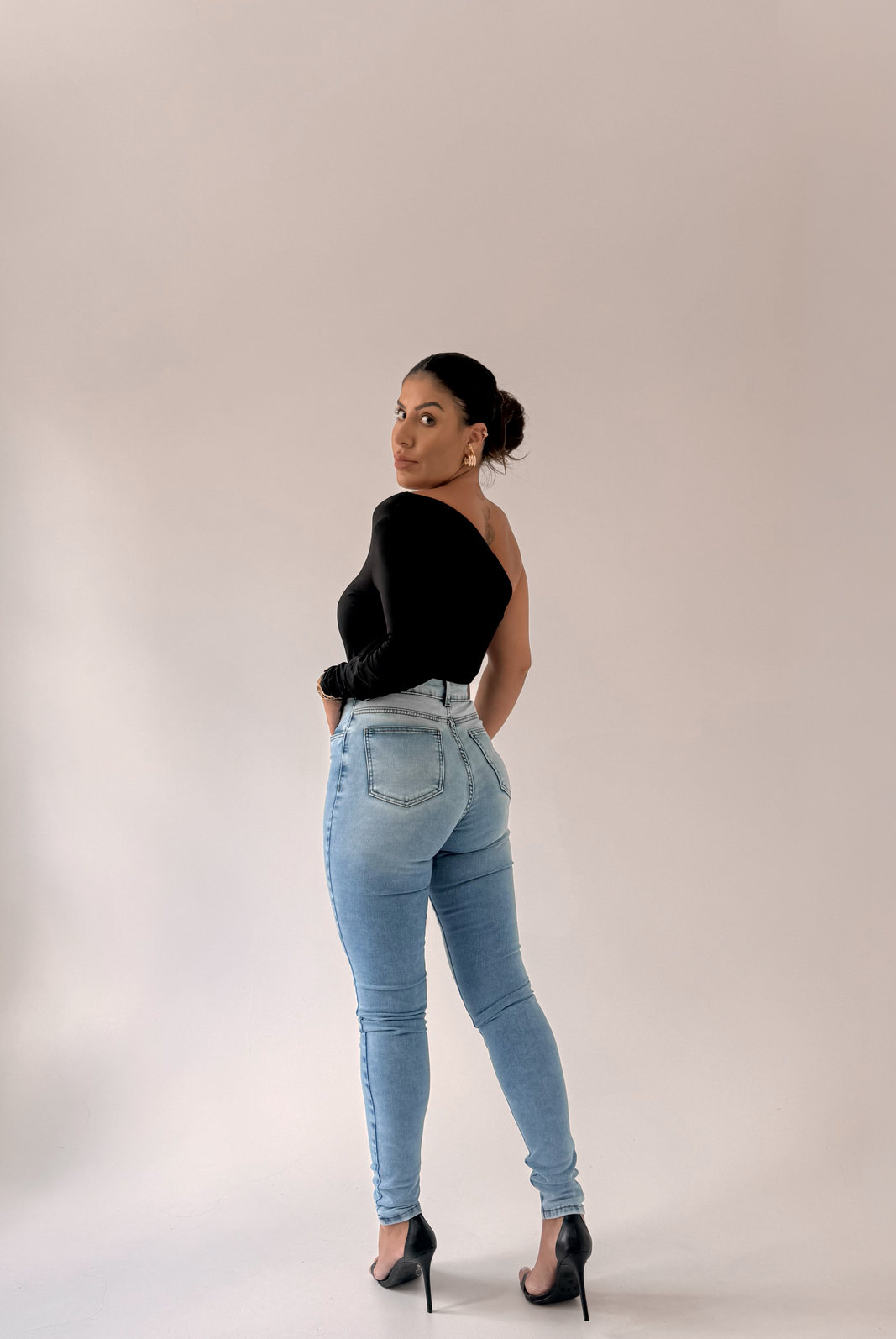 CALÇA JEANS SKINNY ULTRA POWER COM SUPER ELASTANO BRENDA NIAH CALÇA JEANS SKINNY ULTRA POWER COM SUPER ELASTANO BRENDA NIAH