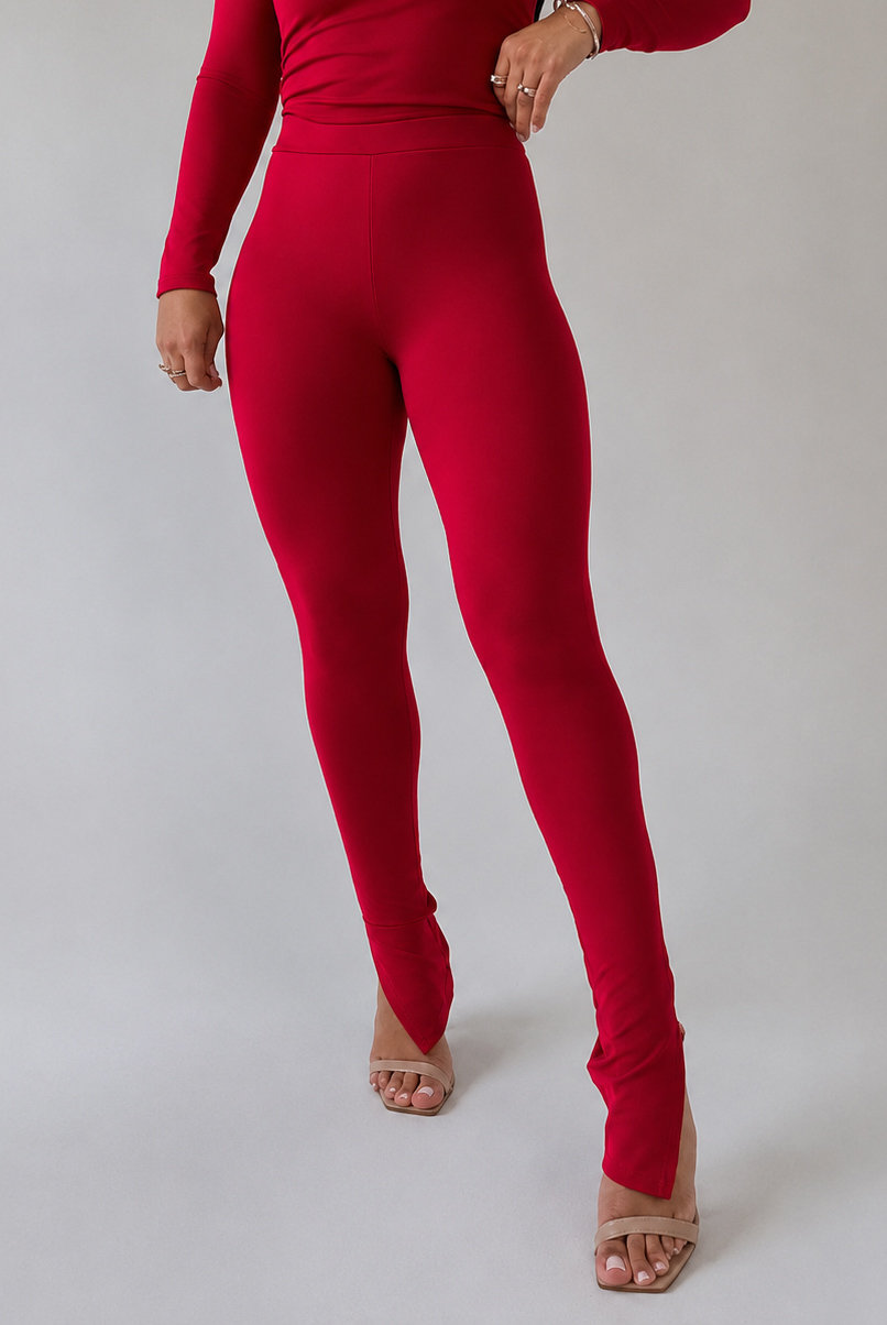 CALÇA MODELADORA COM FENDA LATERAL CALÇA MODELADORA COM FENDA LATERAL