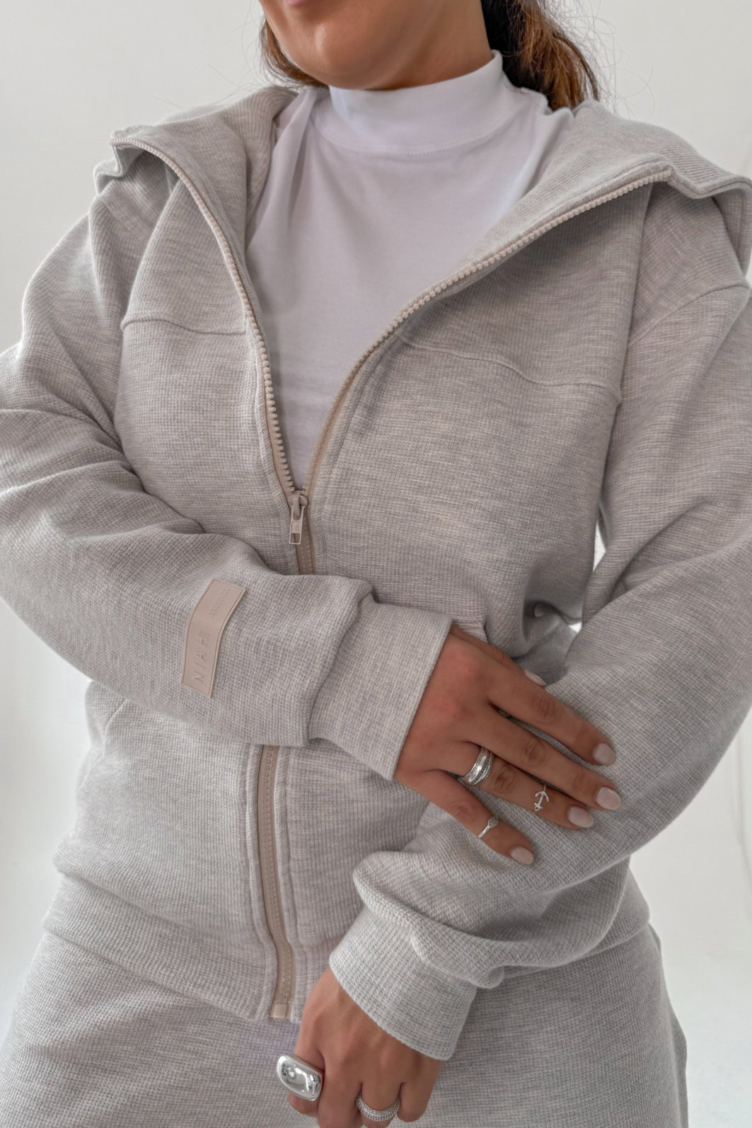 JAQUETA CANGURU OVERSIZED CHLOE NIAH