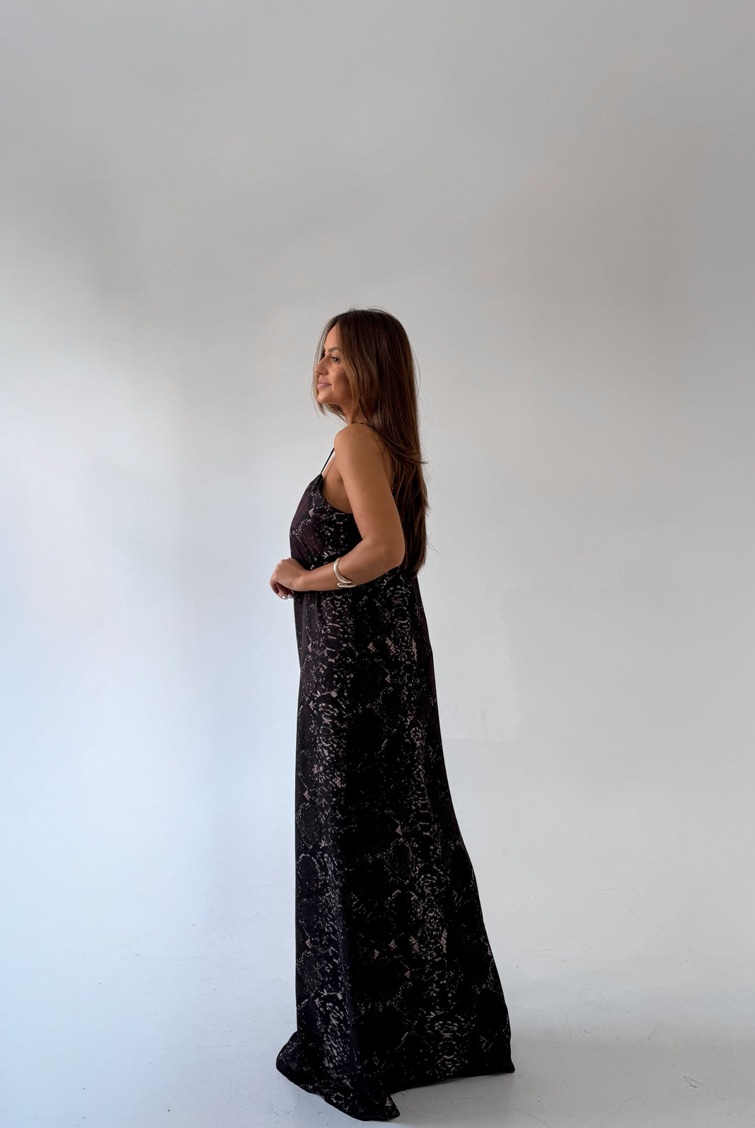 VESTIDO SUPER MIDI MARIA MYFT VESTIDO SUPER MIDI MARIA MYFT