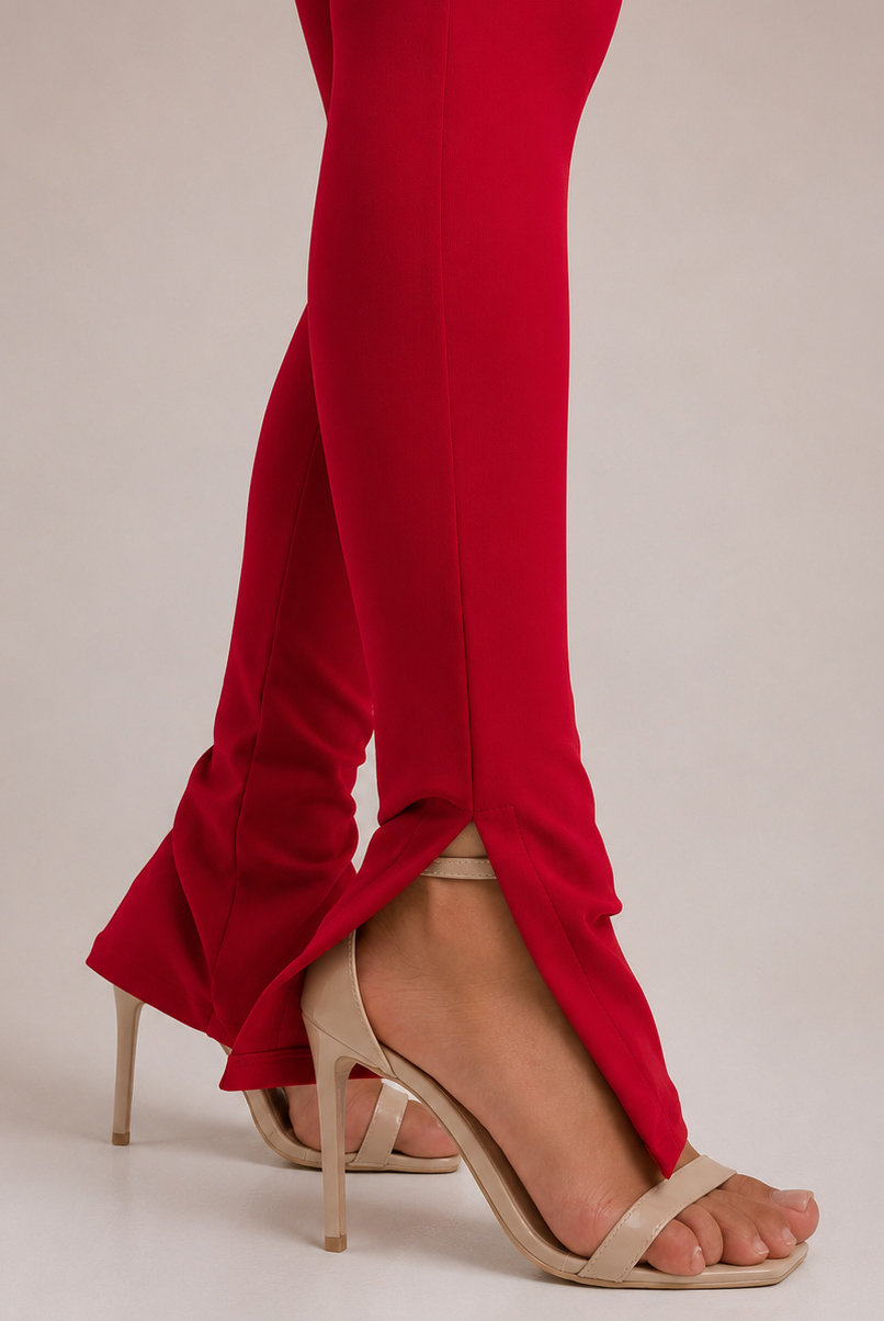 CALÇA MODELADORA COM FENDA LATERAL CALÇA MODELADORA COM FENDA LATERAL
