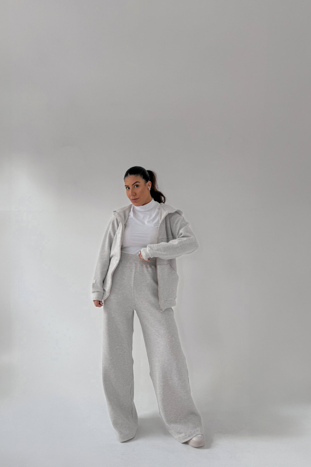 JAQUETA CANGURU OVERSIZED CHLOE NIAH