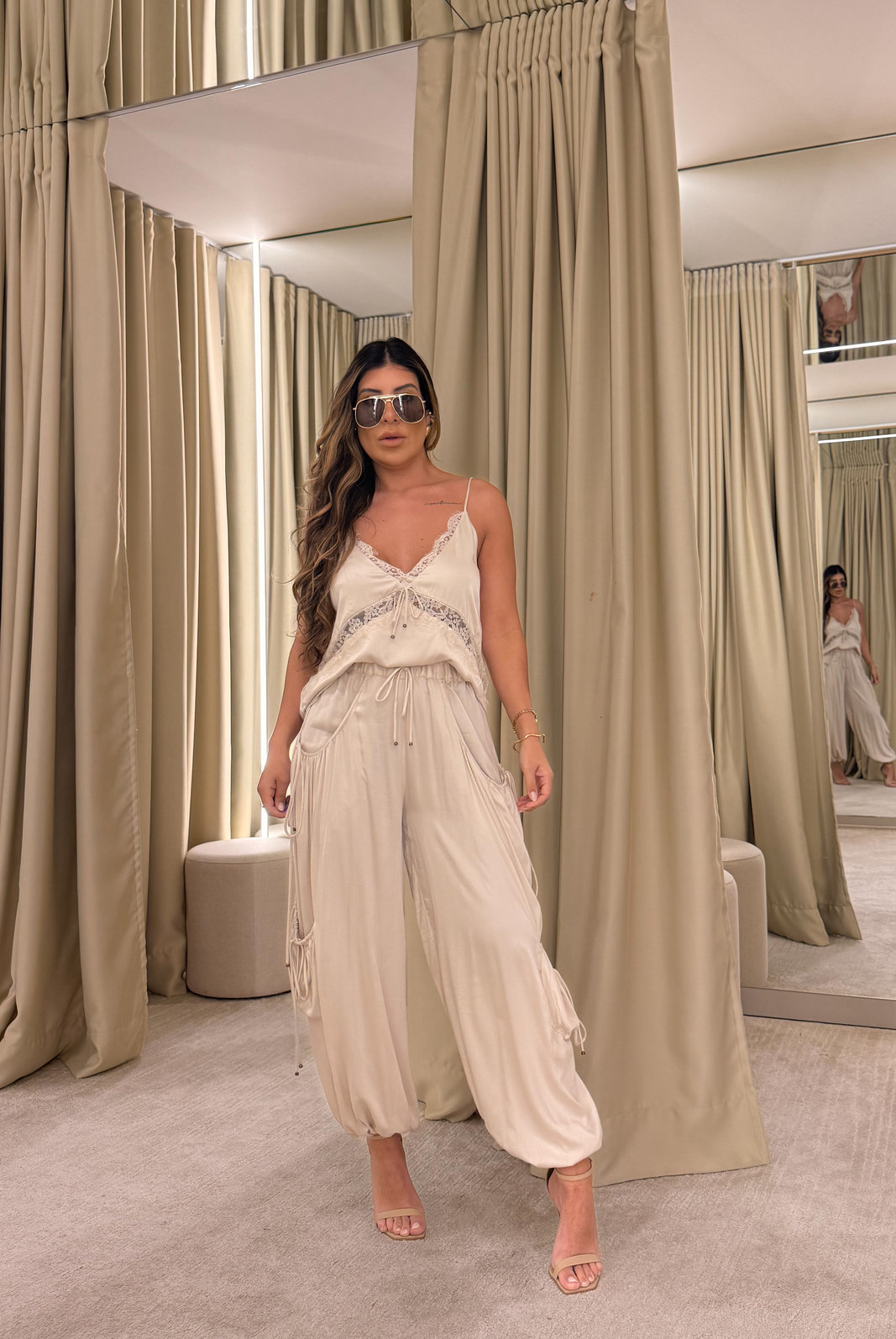CALÇA ALADIM COM BOLSO SUZANA BO CALÇA ALADIM COM BOLSO SUZANA BO