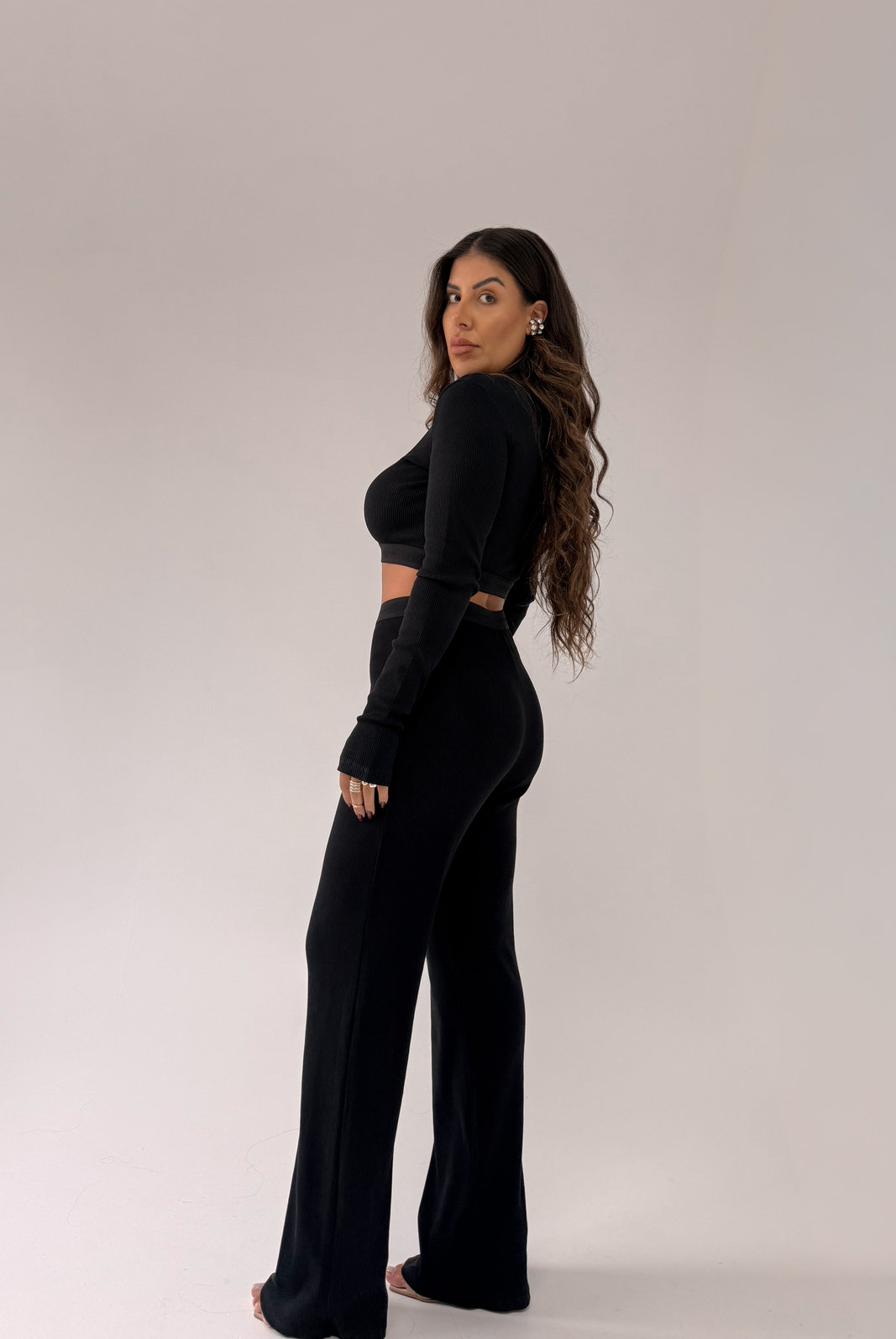 CALCA WIDE LEG LAILA LANÇA PERFUME CALCA WIDE LEG LAILA LANÇA PERFUME