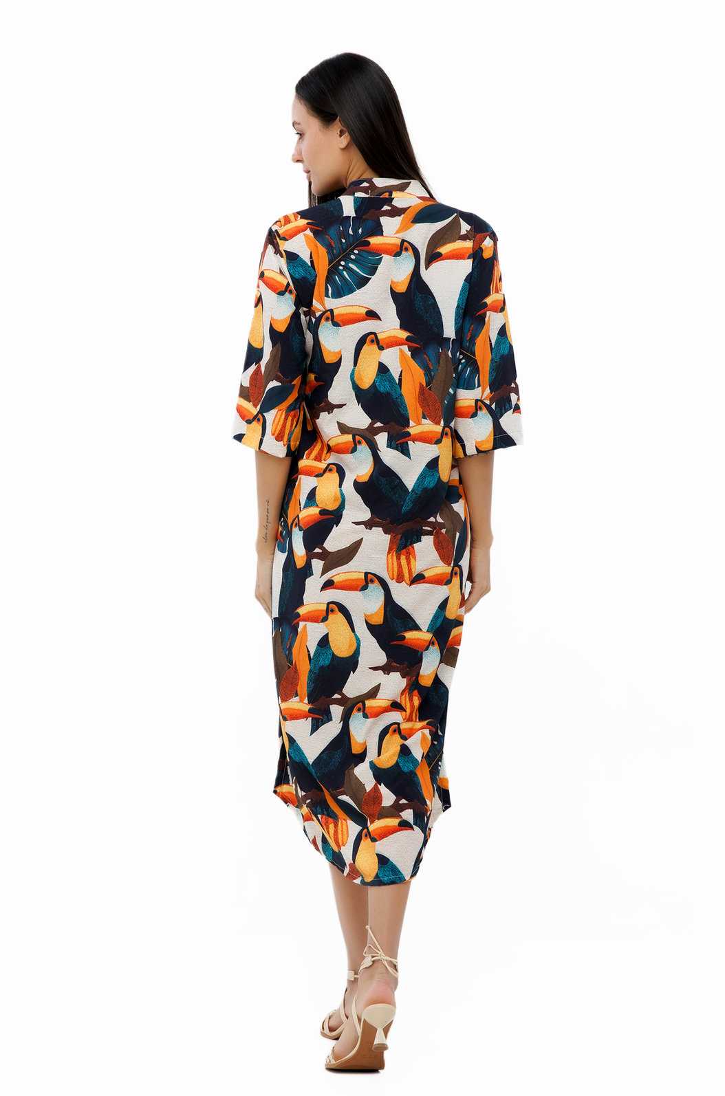 Vestido Feminino Chemise Atena Gola Padre Estampado Tucanos Tela Bordada
