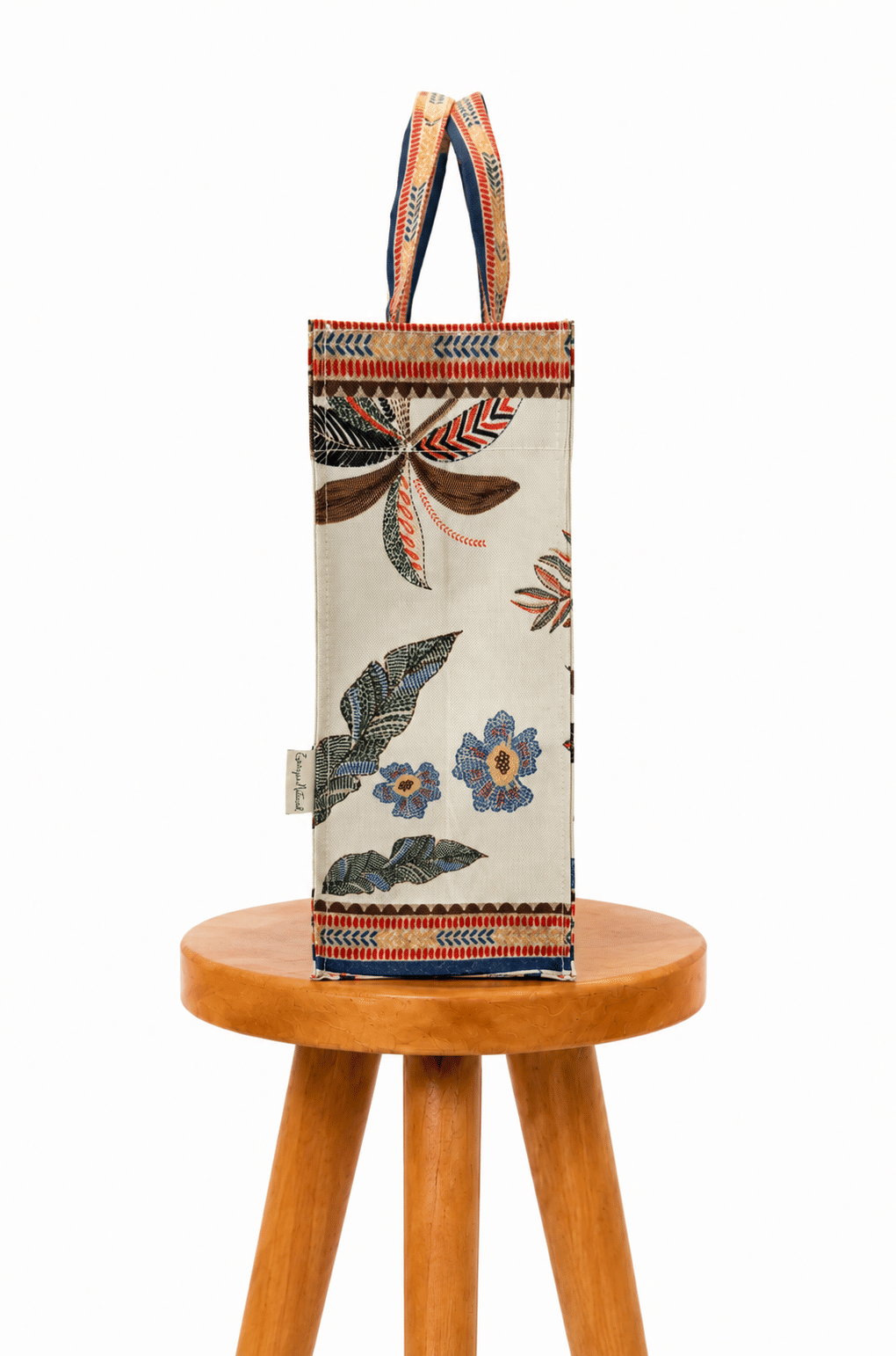Bolsa Resort Estampada Tucaninhos Bordados Bolsa Resort Estampada Tucaninhos Bordados