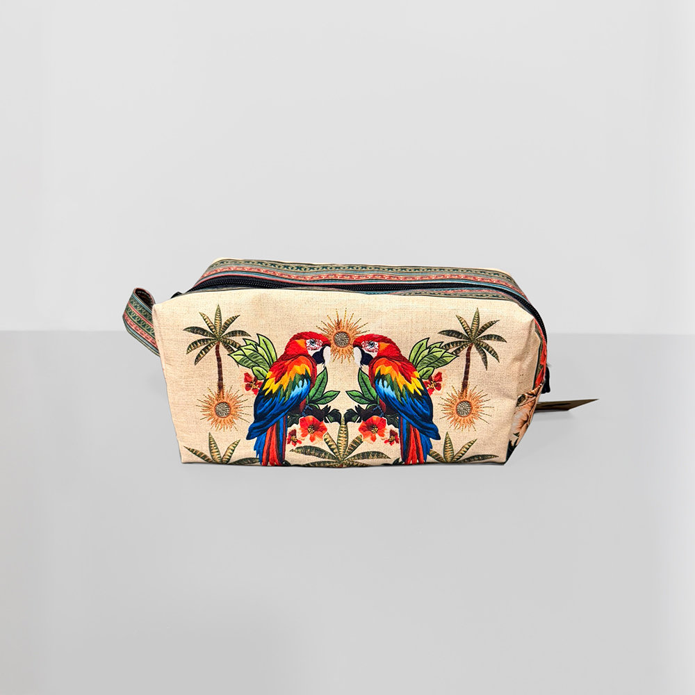 Necessaire Pequena Estampada Aves Tropicais Barrado Necessaire Pequena Estampada Aves Tropicais Barrado