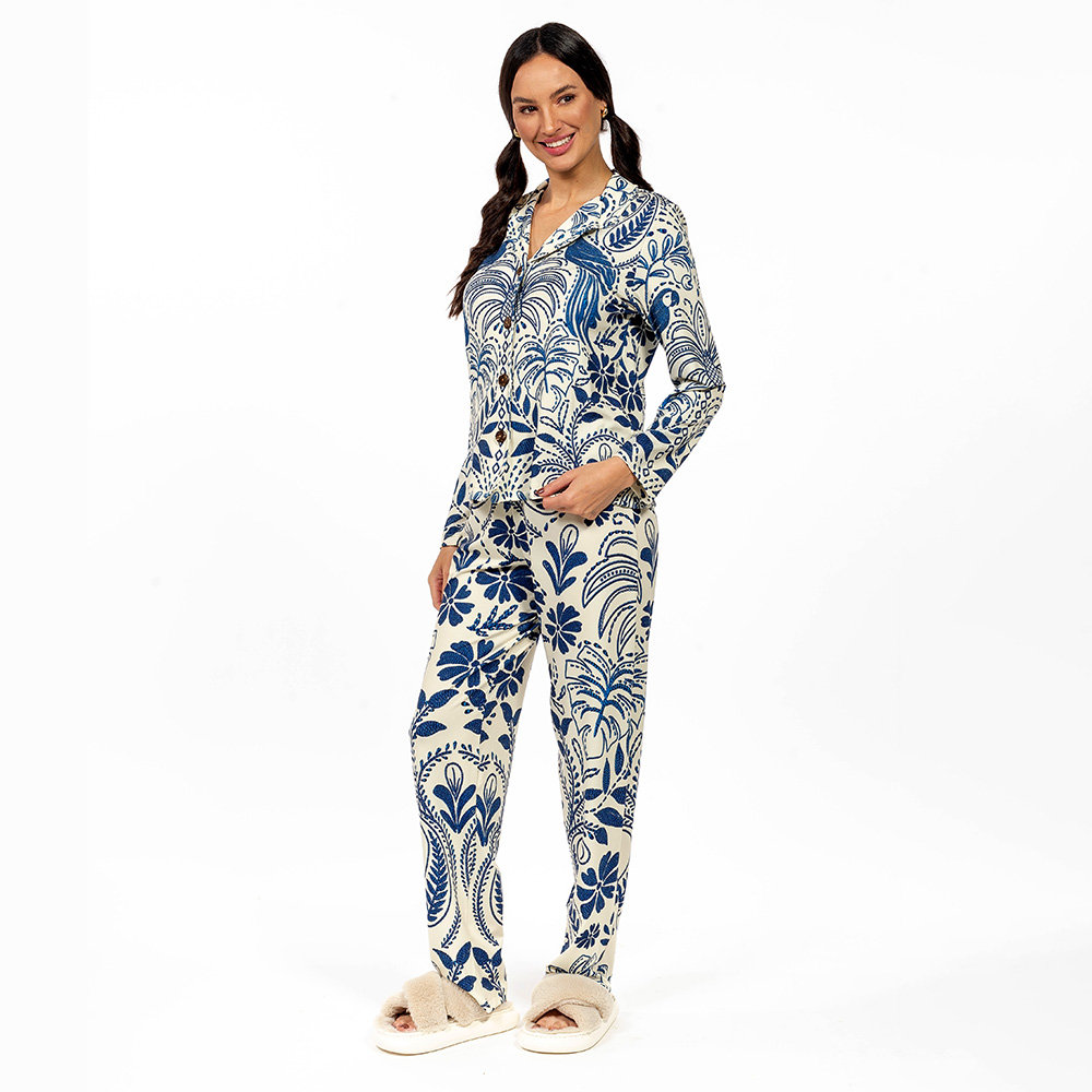 Pijama Feminino Manga Longa Americano Estampado Araras Bordado Fundo Off Pijama Feminino Manga Longa Americano Estampado Araras Bordado Fundo Off