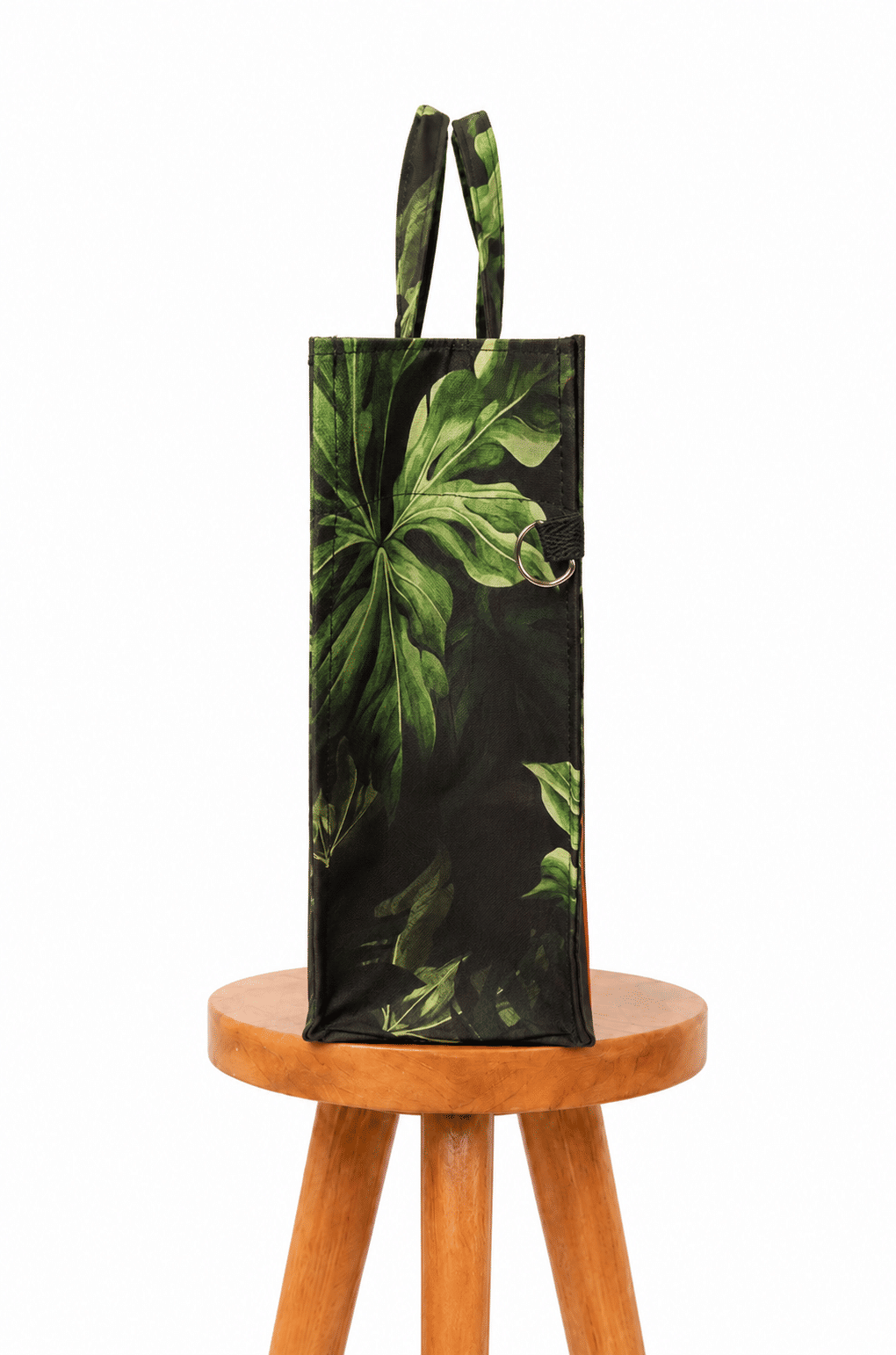 Bolsa Resort Estampada Casal Araras Fundo Folhagem
