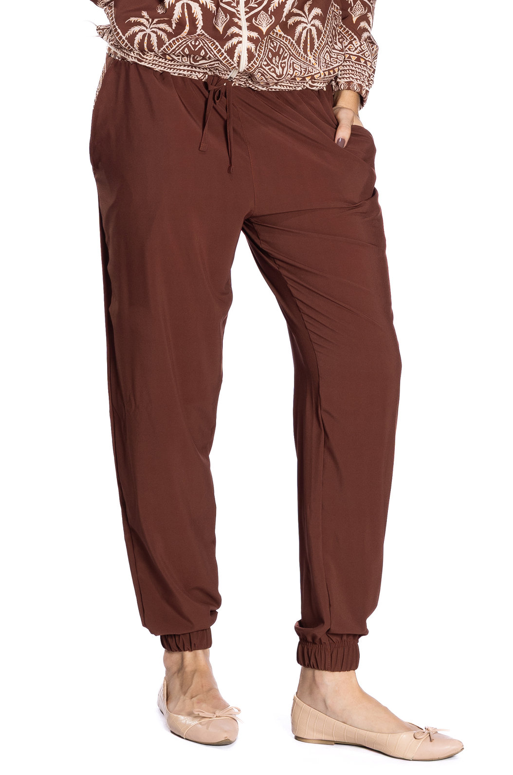 Calça Feminina Jogger Com Bolso Estampada Tucano Desenhos Étnicos Calça Feminina Jogger Com Bolso Estampada Tucano Desenhos Étnicos