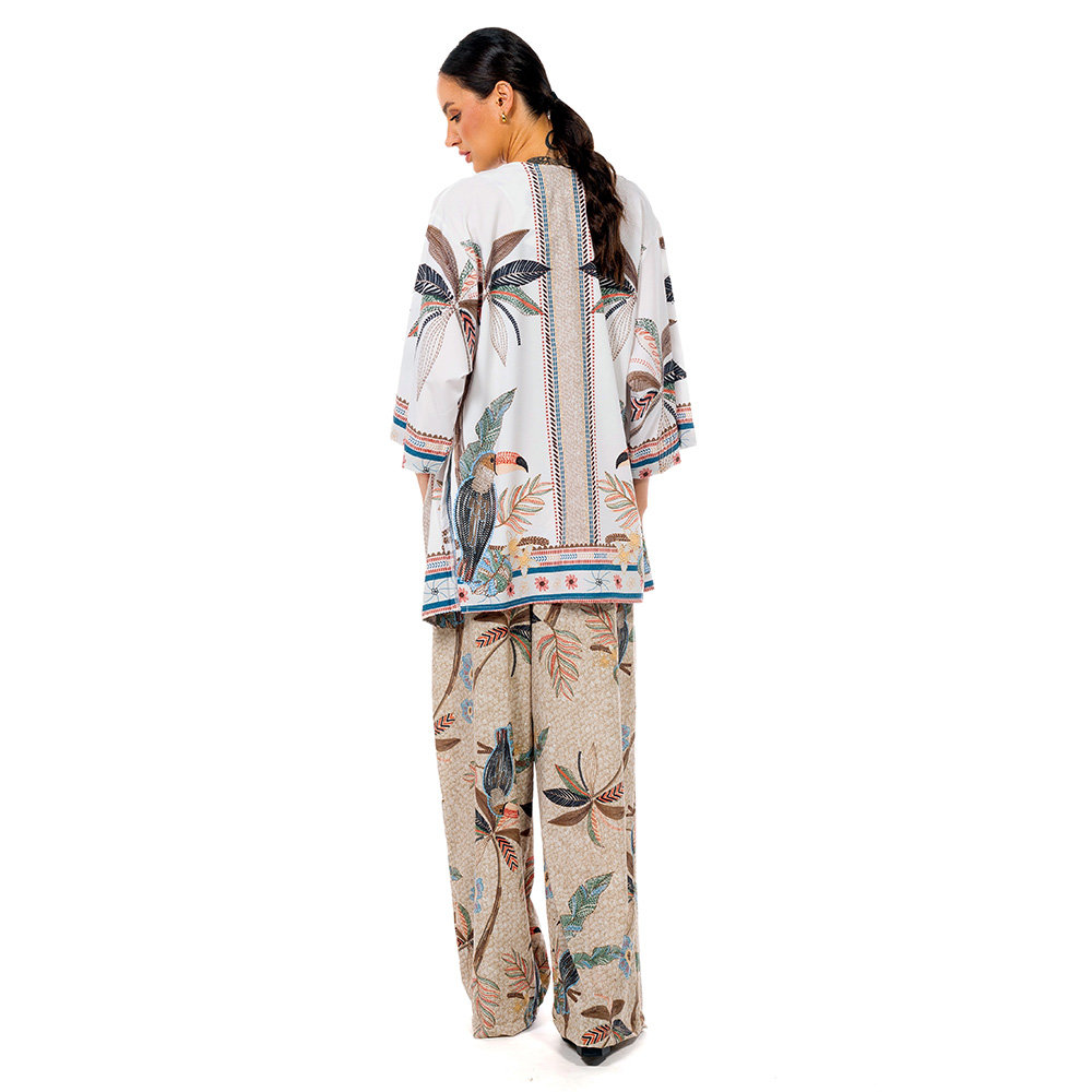 Kimono Raizes Estampado Tucaninhos Bordados