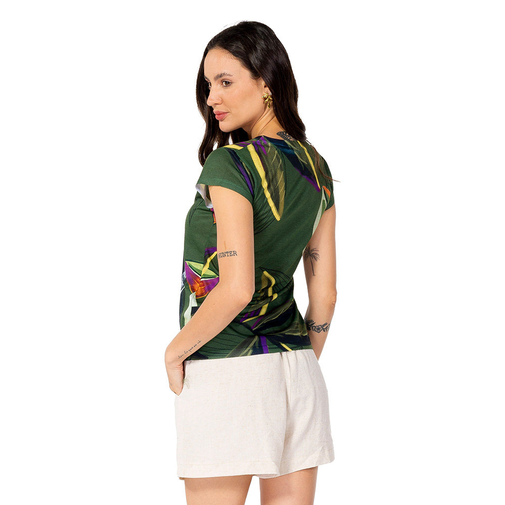 Blusa Florata Estampada Tucano Folhas Fundo Verde
