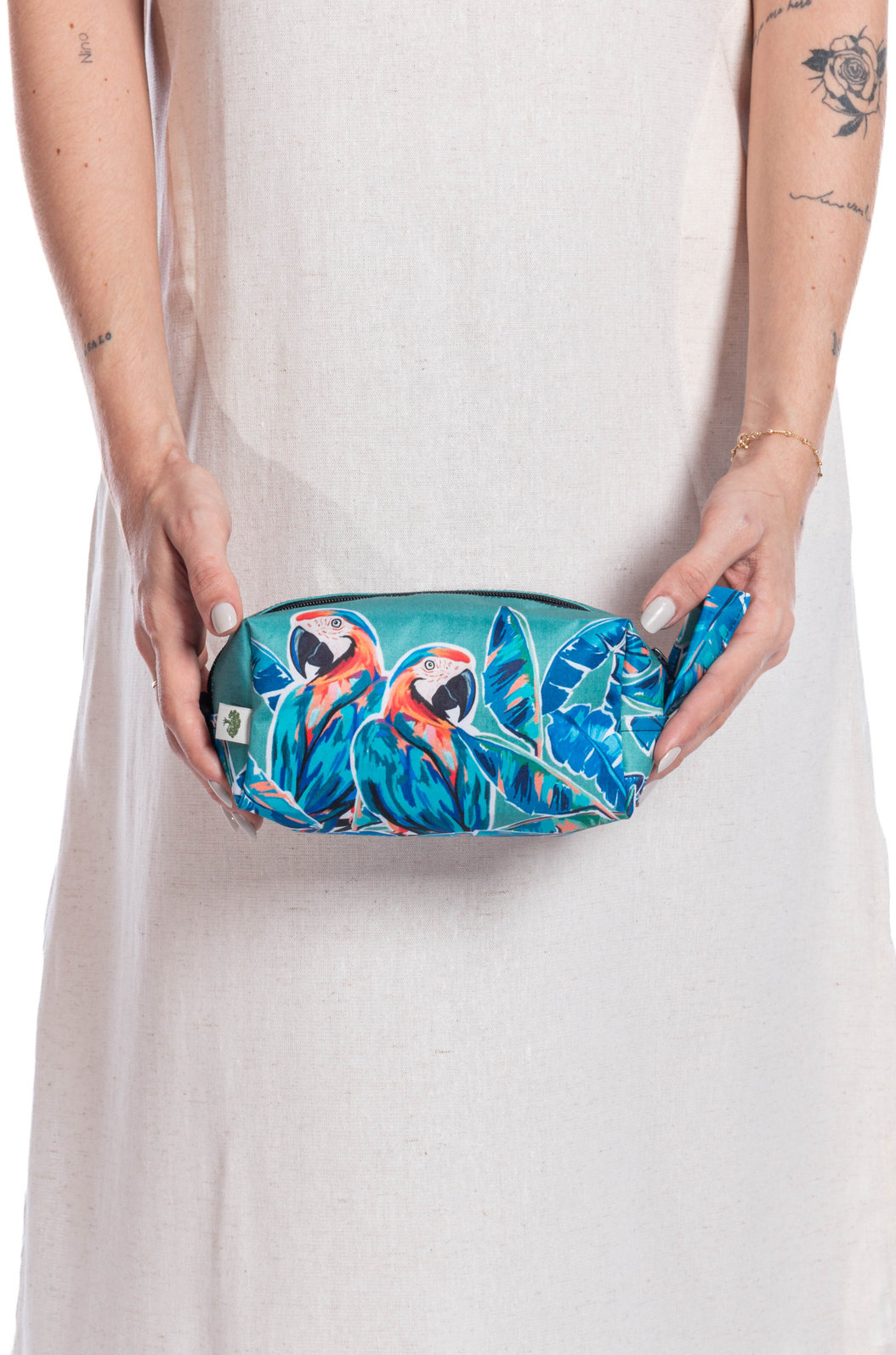 Necessaire Pequena Estampada Canindé Bananas e Lírio Necessaire Pequena Estampada Canindé Bananas e Lírio