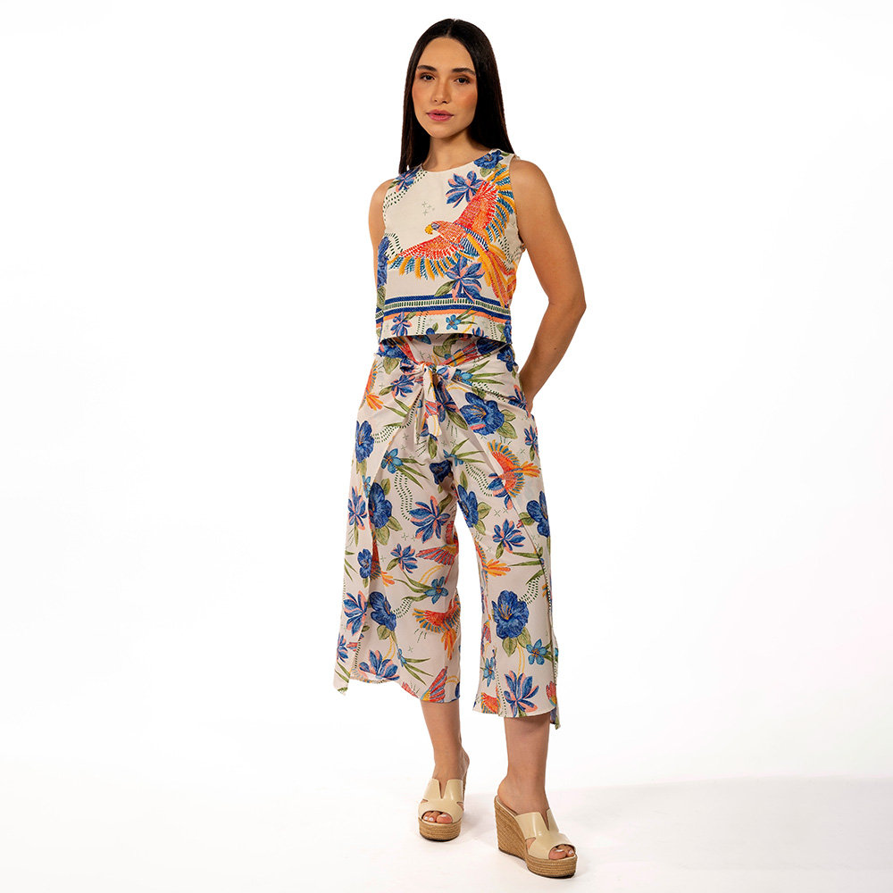 Calça Feminina Transpassada Estampada Pássaros e Flores Bordado Calça Feminina Transpassada Estampada Pássaros e Flores Bordado