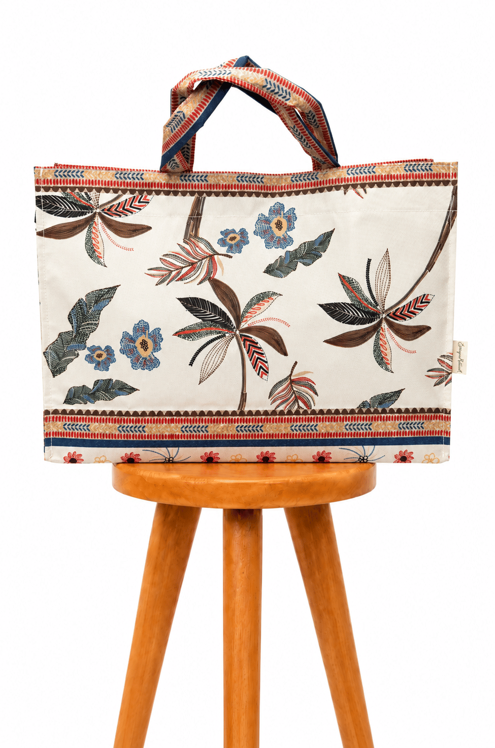 Bolsa Resort Estampada Tucaninhos Bordados Bolsa Resort Estampada Tucaninhos Bordados