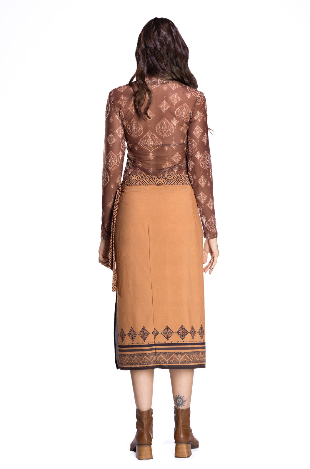 Blusa Tule Segunda Pele Estampada Tucano Desenhos Étnicos Blusa Tule Segunda Pele Estampada Tucano Desenhos Étnicos