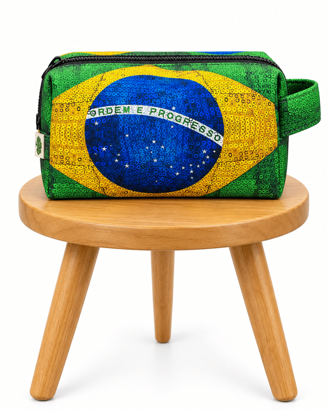 Necessaire Feminina Pequena Estampada Bandeira Lantejoulas Necessaire Feminina Pequena Estampada Bandeira Lantejoulas