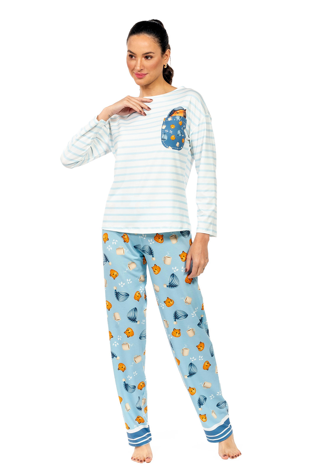 Pijama Feminino Manga Longa Adulto Estampado Capivara Pantufa e Café Pijama Feminino Manga Longa Adulto Estampado Capivara Pantufa e Café