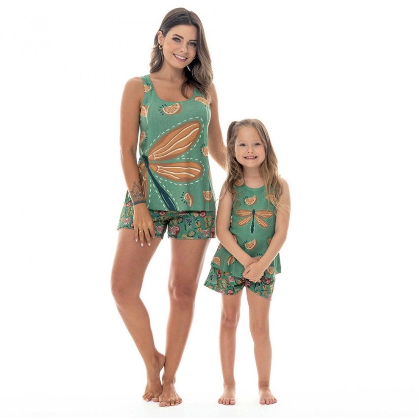 Pijama Feminino Adulto Estampado Borboletas Fundo Verde Pijama Feminino Adulto Estampado Borboletas Fundo Verde