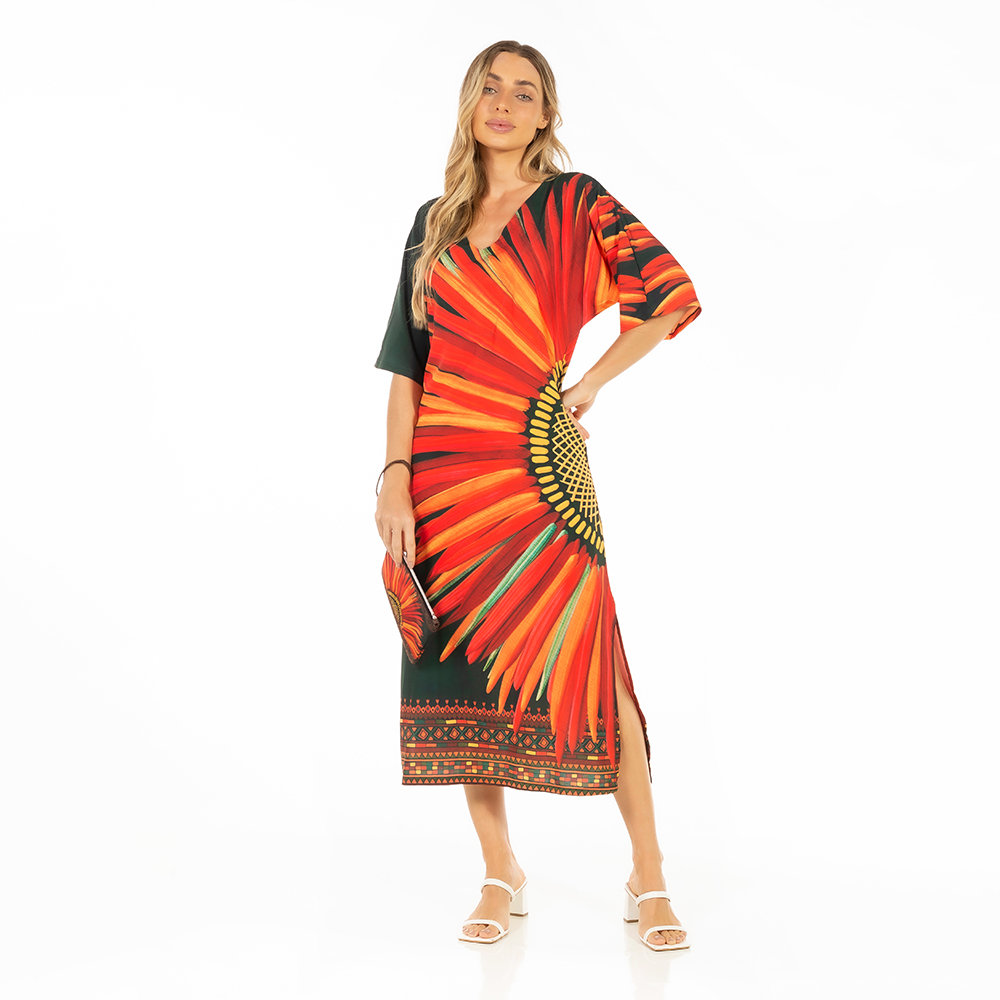 Vestido Feminino Kaftan Atena Estampado Cocares Barrado Fundo Verde Vestido Feminino Kaftan Atena Estampado Cocares Barrado Fundo Verde