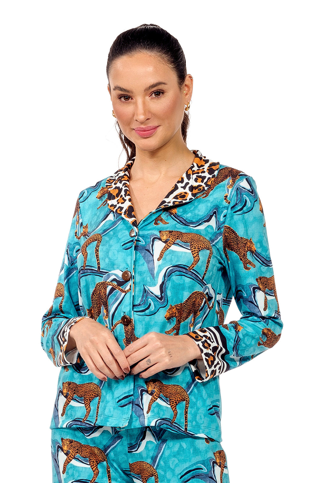 Pijama Feminino Manga Longa Americano Estampado Onças Ondas Pijama Feminino Manga Longa Americano Estampado Onças Ondas