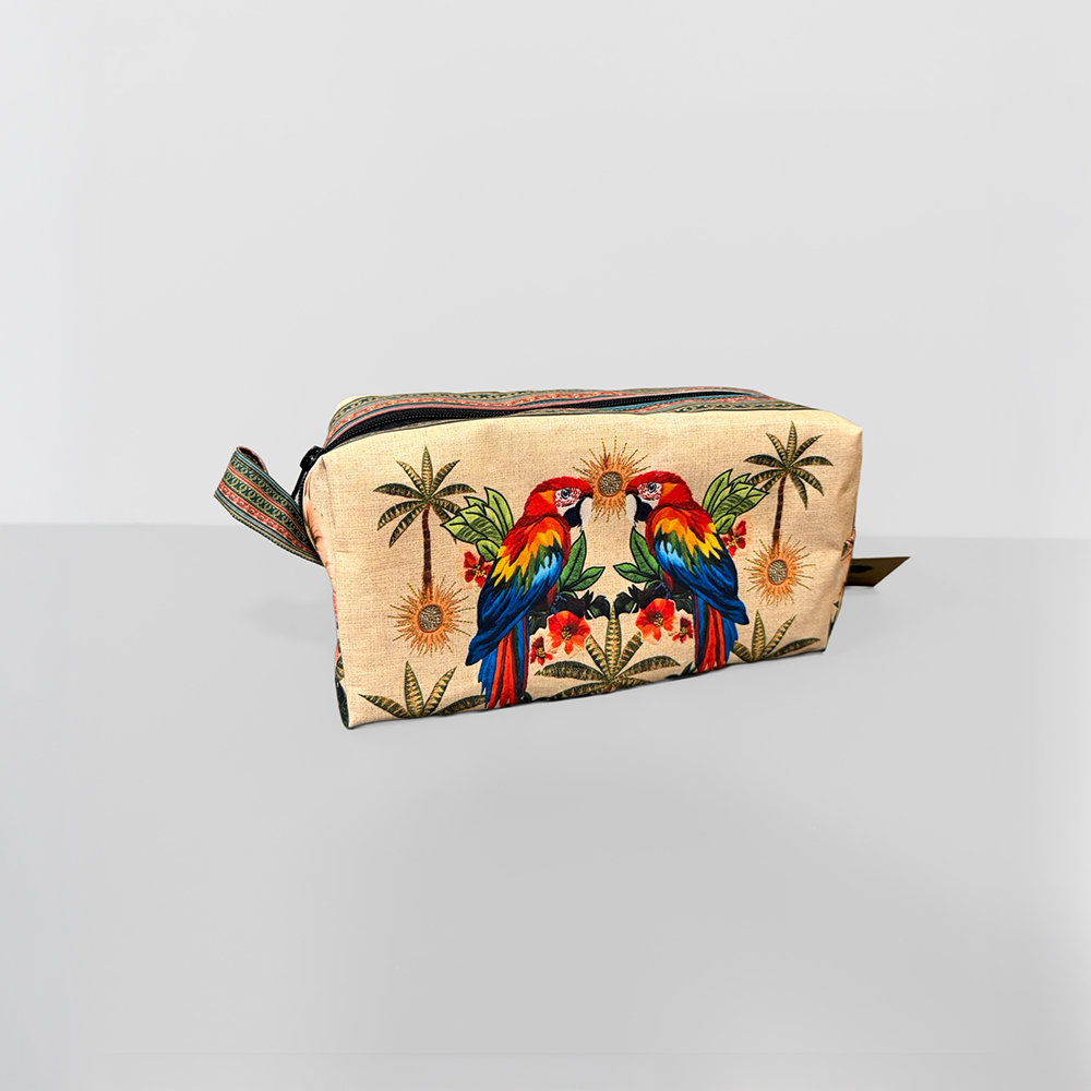 Necessaire Pequena Estampada Aves Tropicais Barrado Necessaire Pequena Estampada Aves Tropicais Barrado