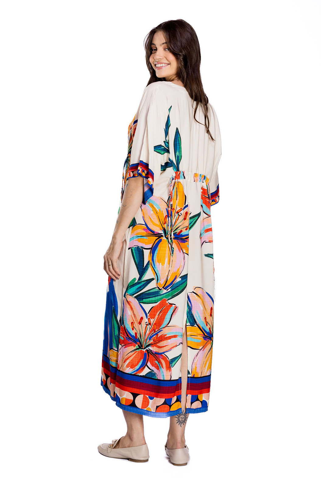 Vestido Feminino Viscose Outono Estampado Canindé Bananas e Lírio Vestido Feminino Viscose Outono Estampado Canindé Bananas e Lírio