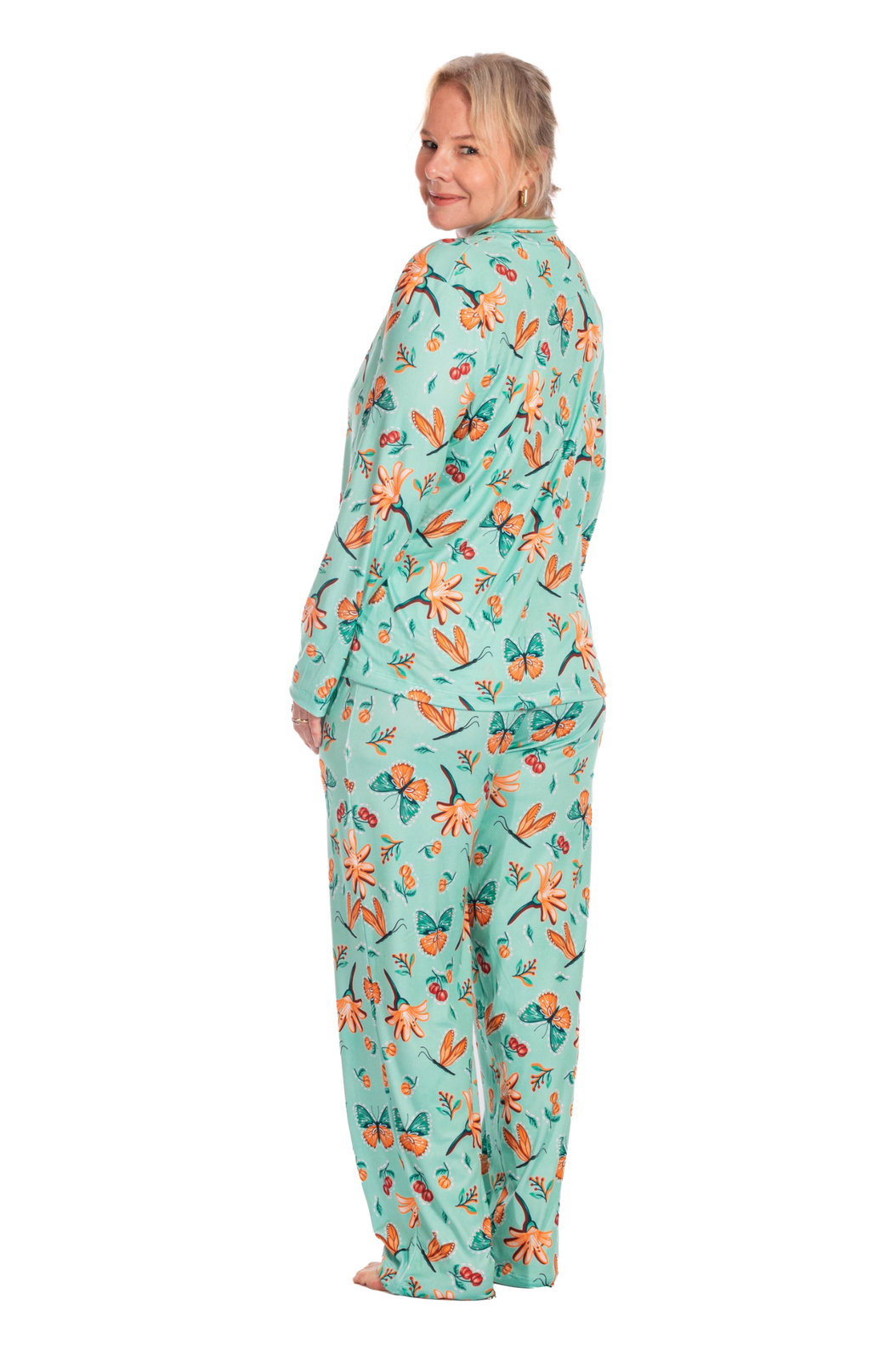 Pijama Feminino Manga Longa Americano Estampado Borboletas e Pitangas