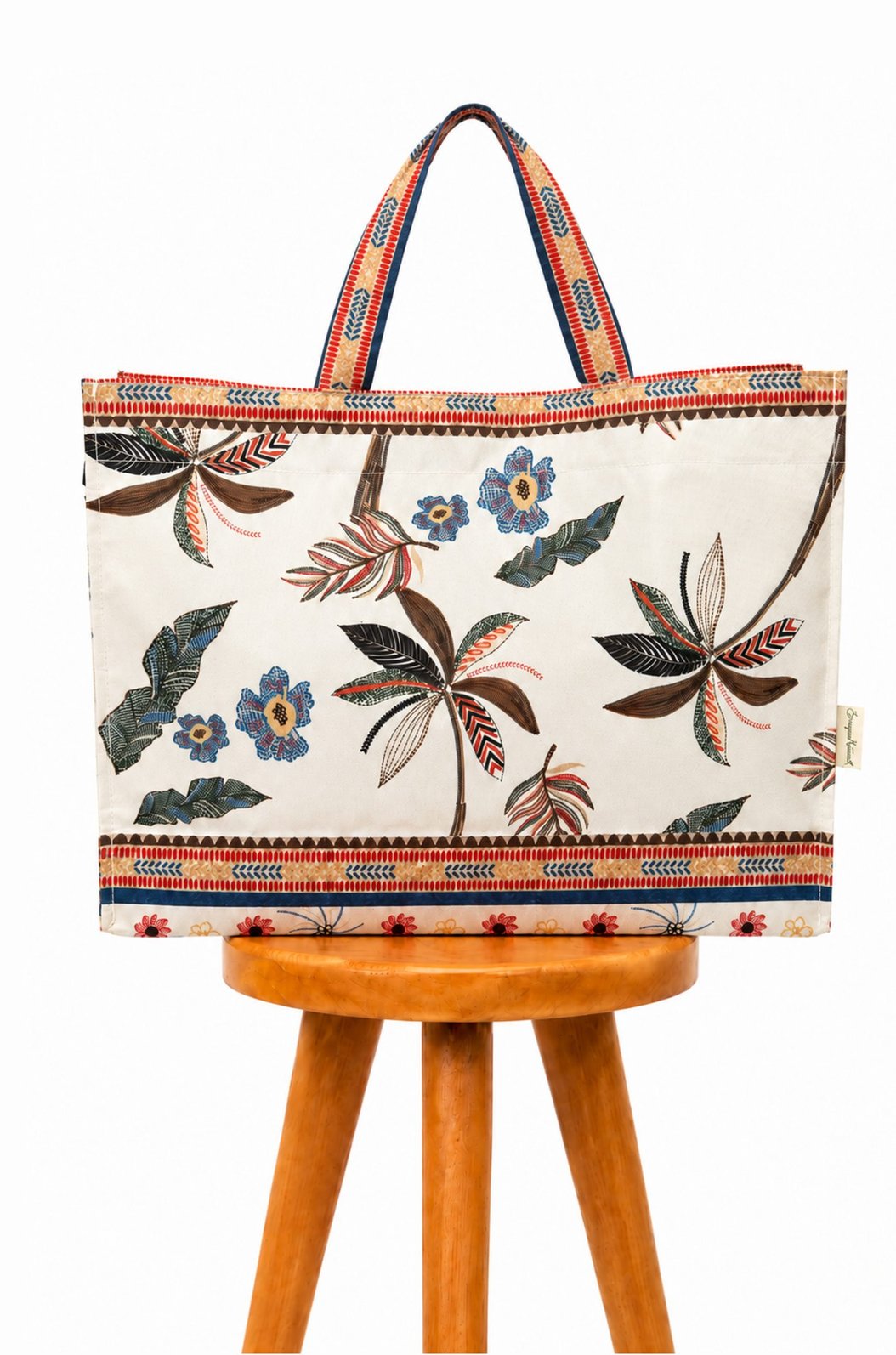Bolsa Resort Estampada Tucaninhos Bordados