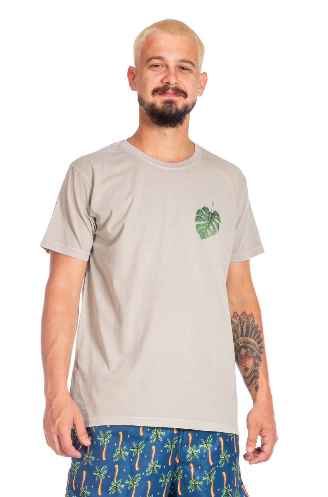 Camiseta Estonada Cinza Claro Estampada Costela Adão Camiseta Estonada Cinza Claro Estampada Costela Adão