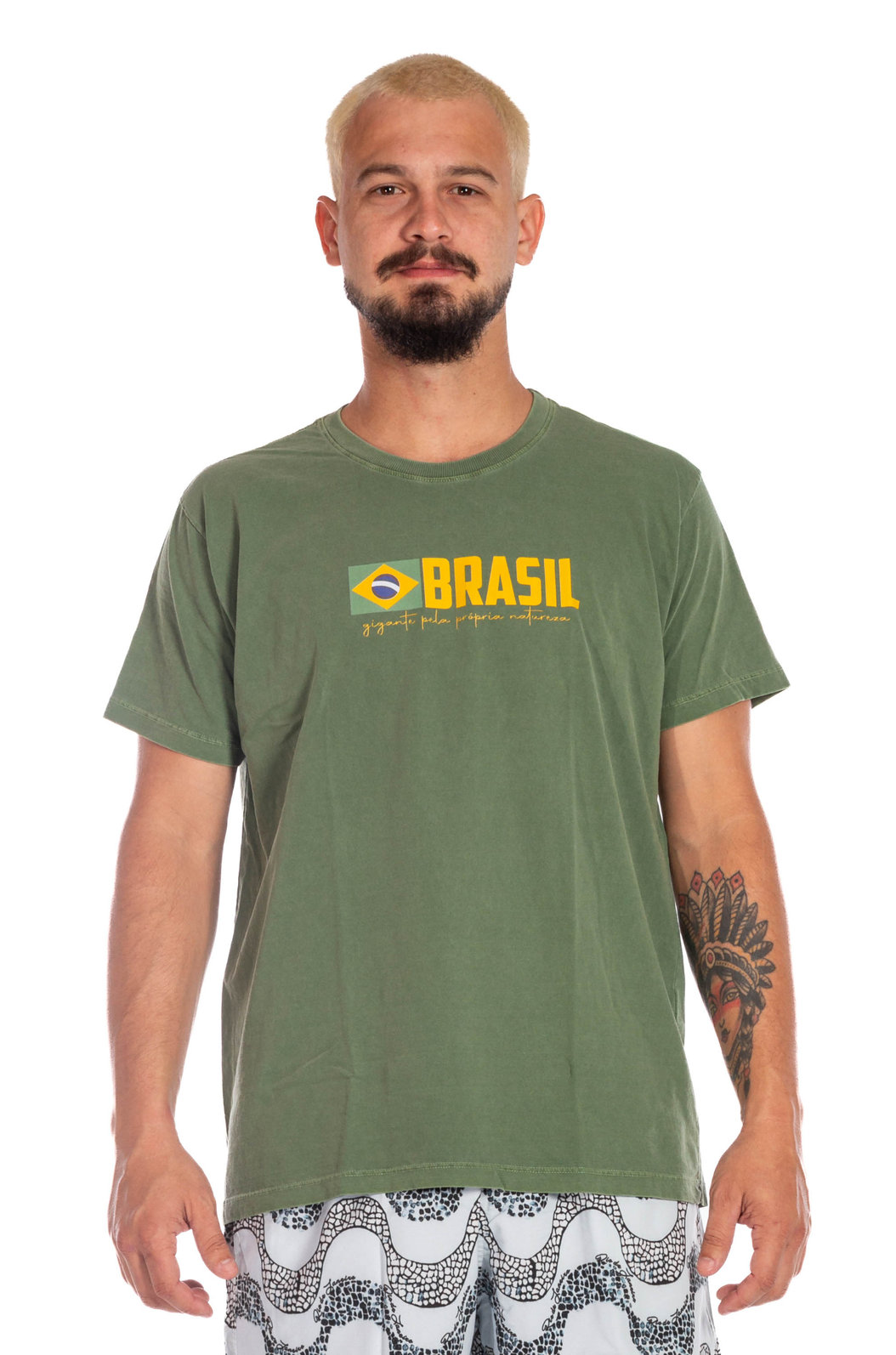 Camiseta Estonada Amarelo Estampada Brasil Peito Centro Amarelo Camiseta Estonada Amarelo Estampada Brasil Peito Centro Amarelo