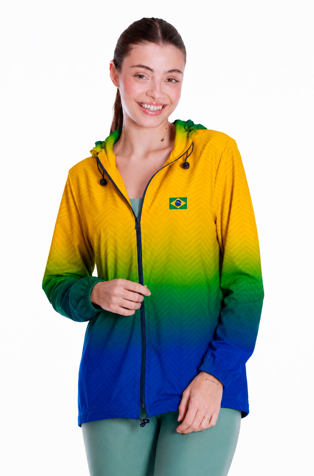 Jaqueta Corta Vento Tradicional Estampada Brasil Zig Zag Cores Degrade Jaqueta Corta Vento Tradicional Estampada Brasil Zig Zag Cores Degrade