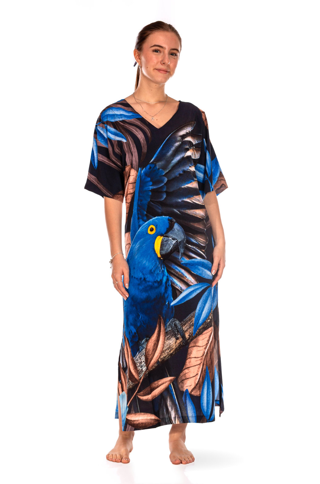 Vestido Feminino Kaftan Atena Estampado Arara Tons Azul e Marrom Vestido Feminino Kaftan Atena Estampado Arara Tons Azul e Marrom