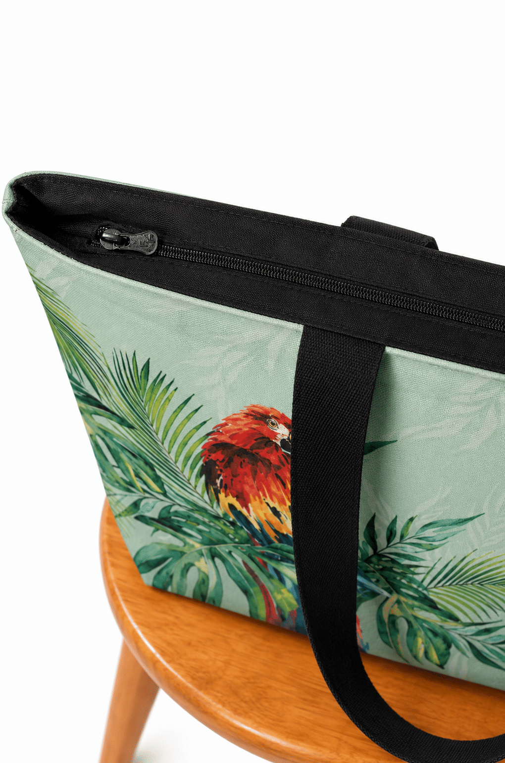 Bolsa Nylon Estampada Arara Vermelha em Pintura Bolsa Nylon Estampada Arara Vermelha em Pintura