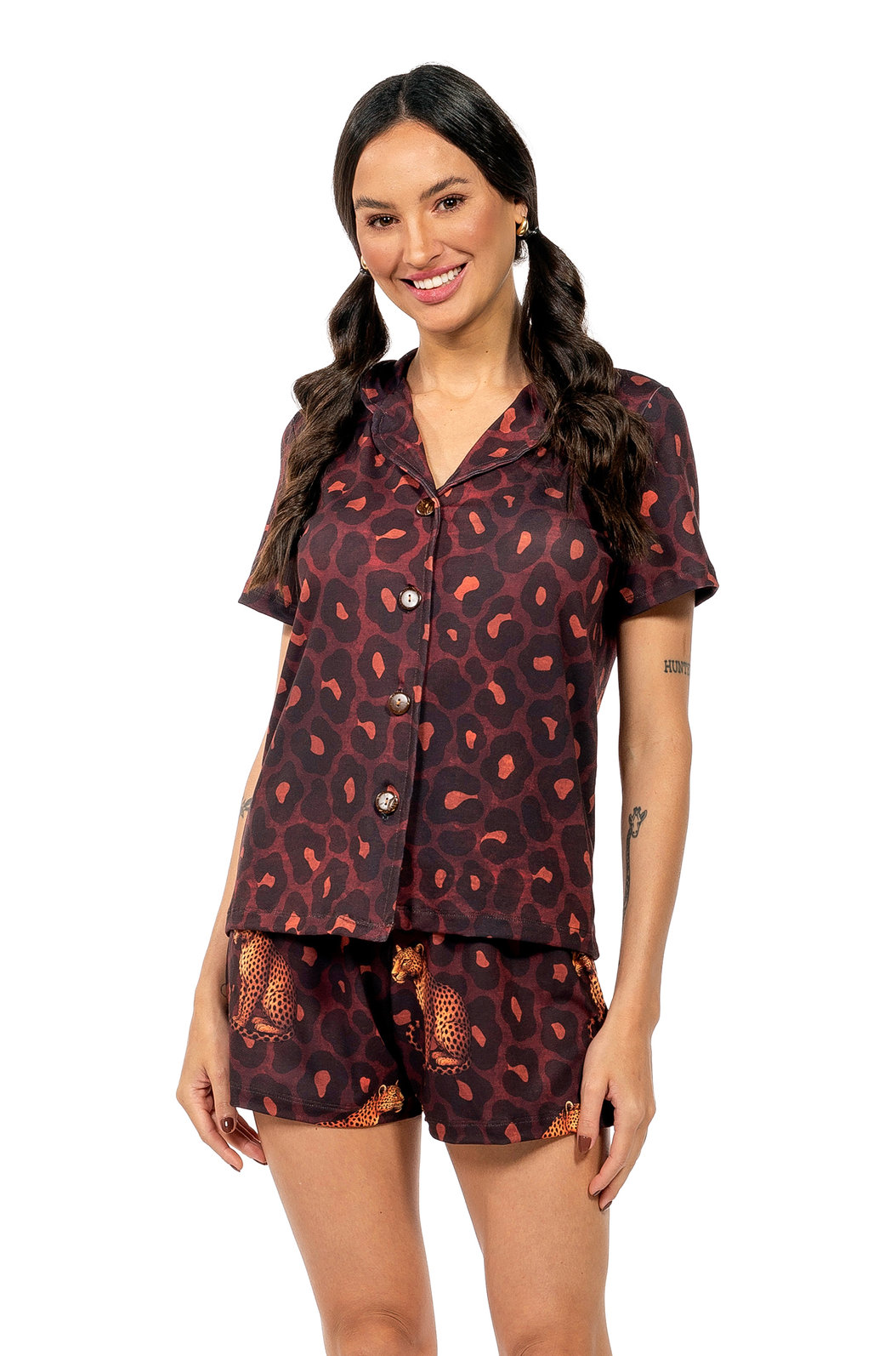 Pijama Feminino Manga Curta Americano Estampado Onças Animal Print Pijama Feminino Manga Curta Americano Estampado Onças Animal Print