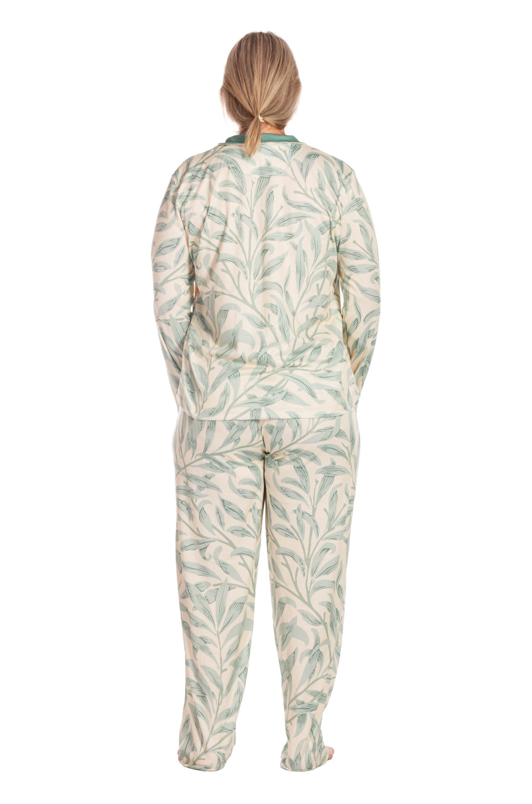 Pijama Feminino Manga Longa Americano Estampado Tucano Maracuja Folhas Pijama Feminino Manga Longa Americano Estampado Tucano Maracuja Folhas