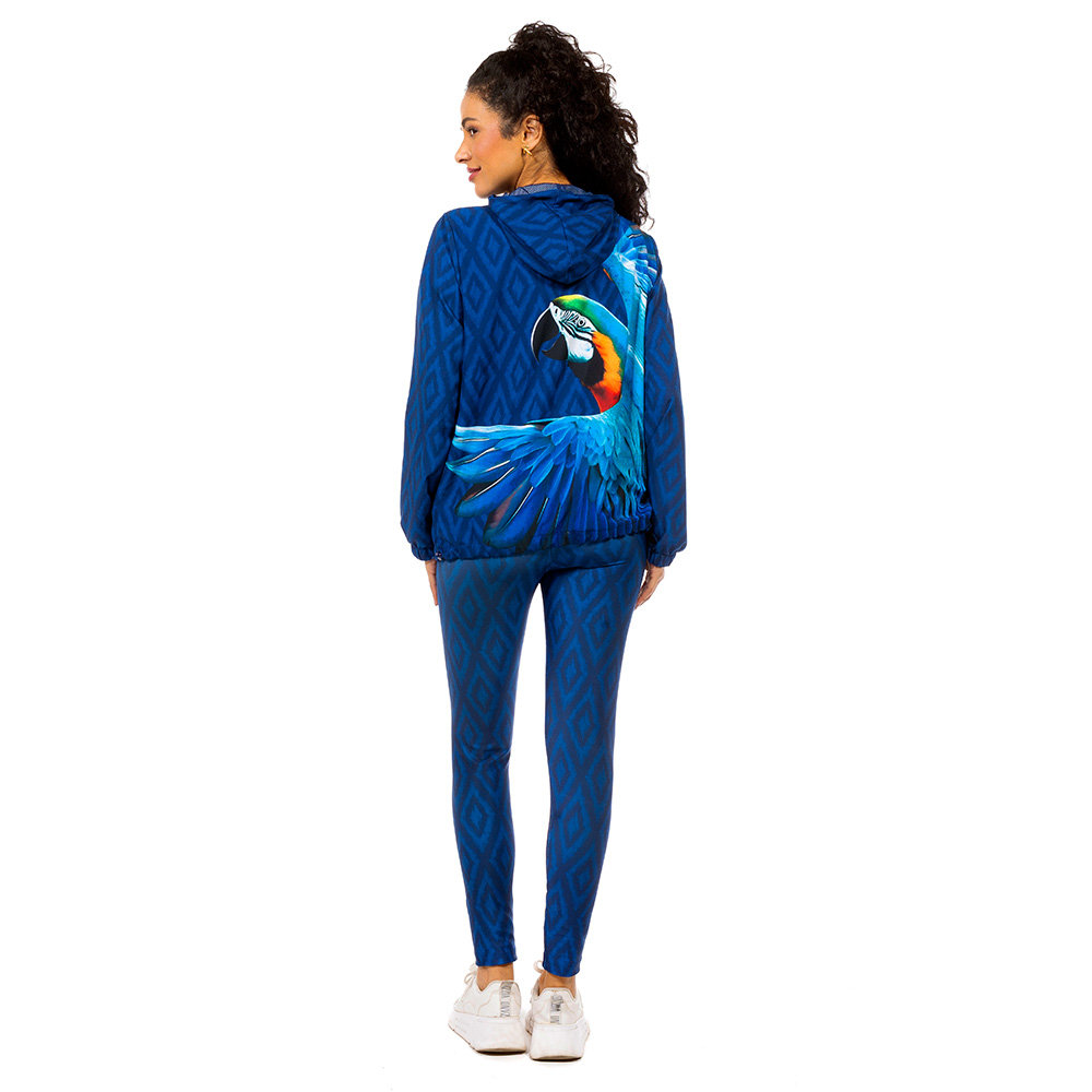 Jaqueta Corta Vento Ecoventura Estampada Maxi Arara Fundo Azul