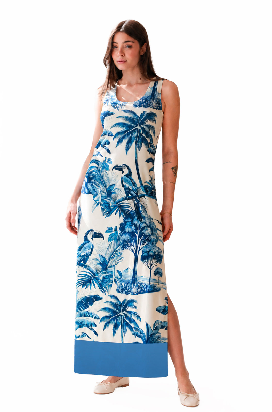Vestido Feminino Hortência Estampado Tucano Paisagem Tons de Azul Vestido Feminino Hortência Estampado Tucano Paisagem Tons de Azul