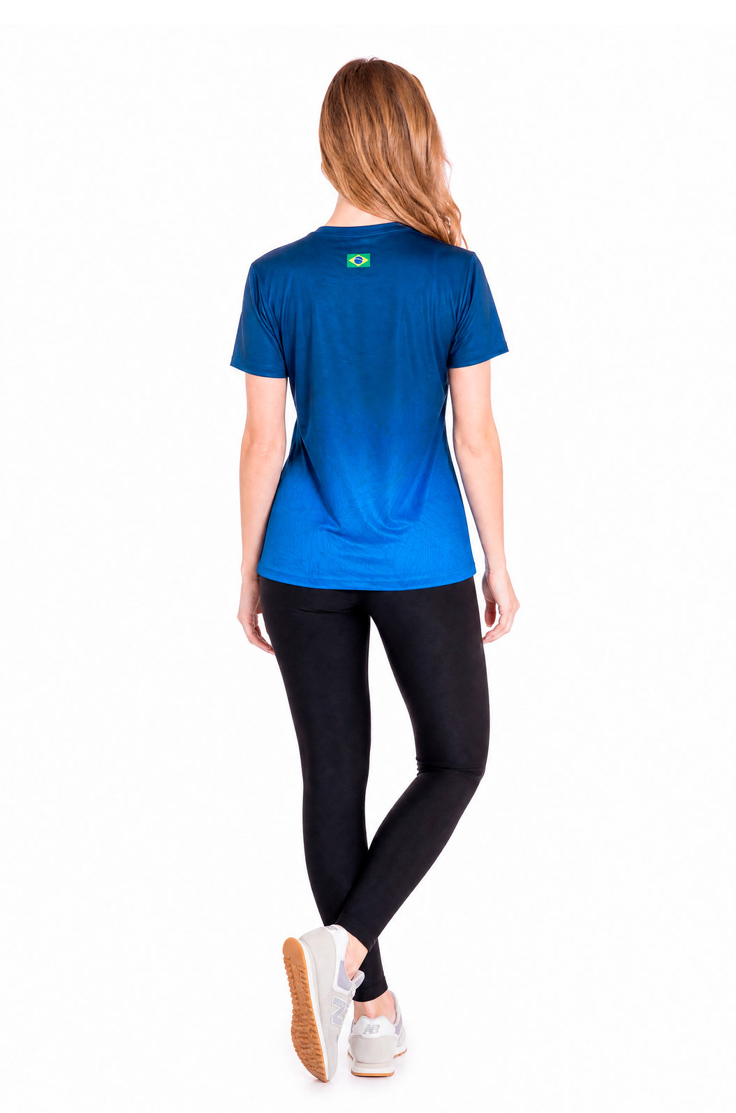 Camiseta Básica Unissex Technodry Estampada Brasil Branco Degradê e Folhas Camiseta Básica Unissex Technodry Estampada Brasil Branco Degradê e Folhas