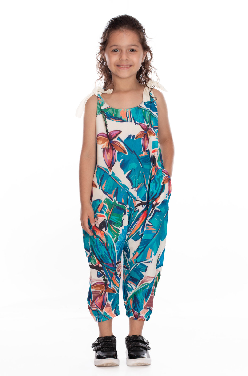 Macacão Infantil com Bolso Infantil Estampado Canindé Bananas e Lírio Macacão Infantil com Bolso Infantil Estampado Canindé Bananas e Lírio